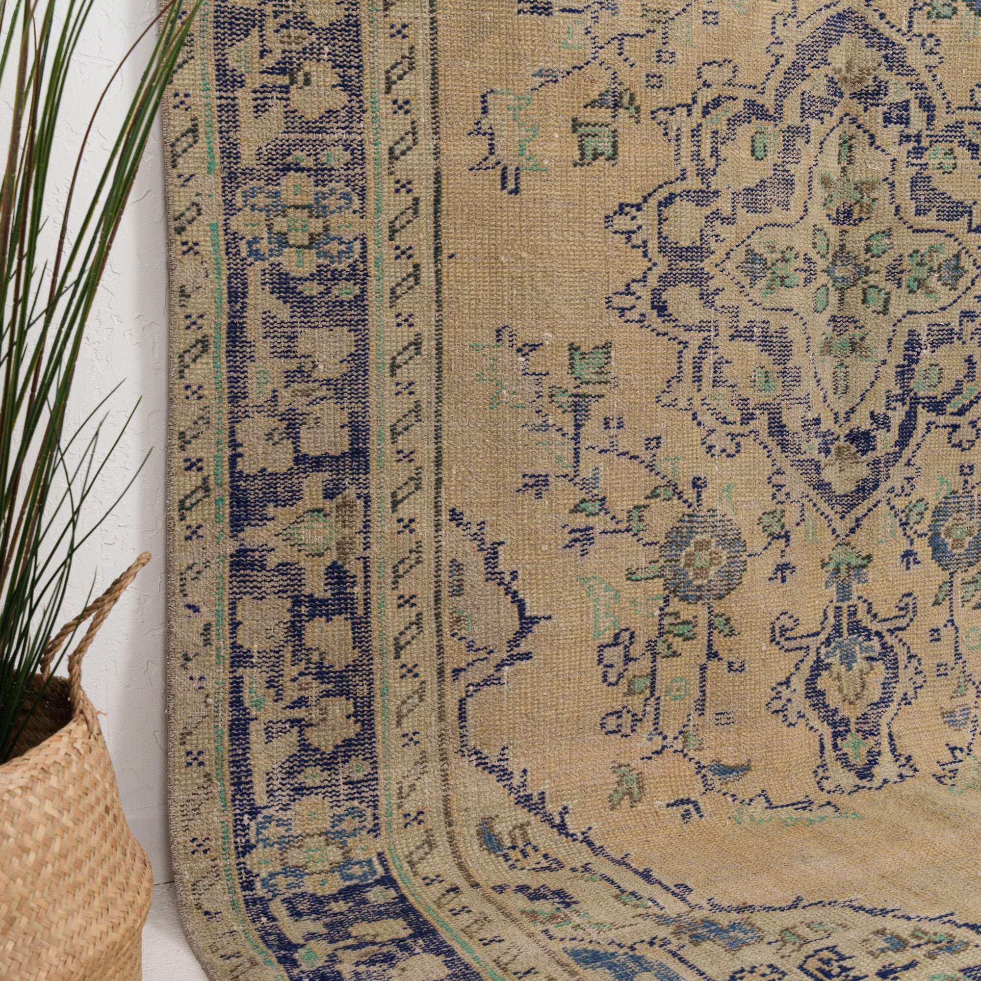 6x9 Persian Rug