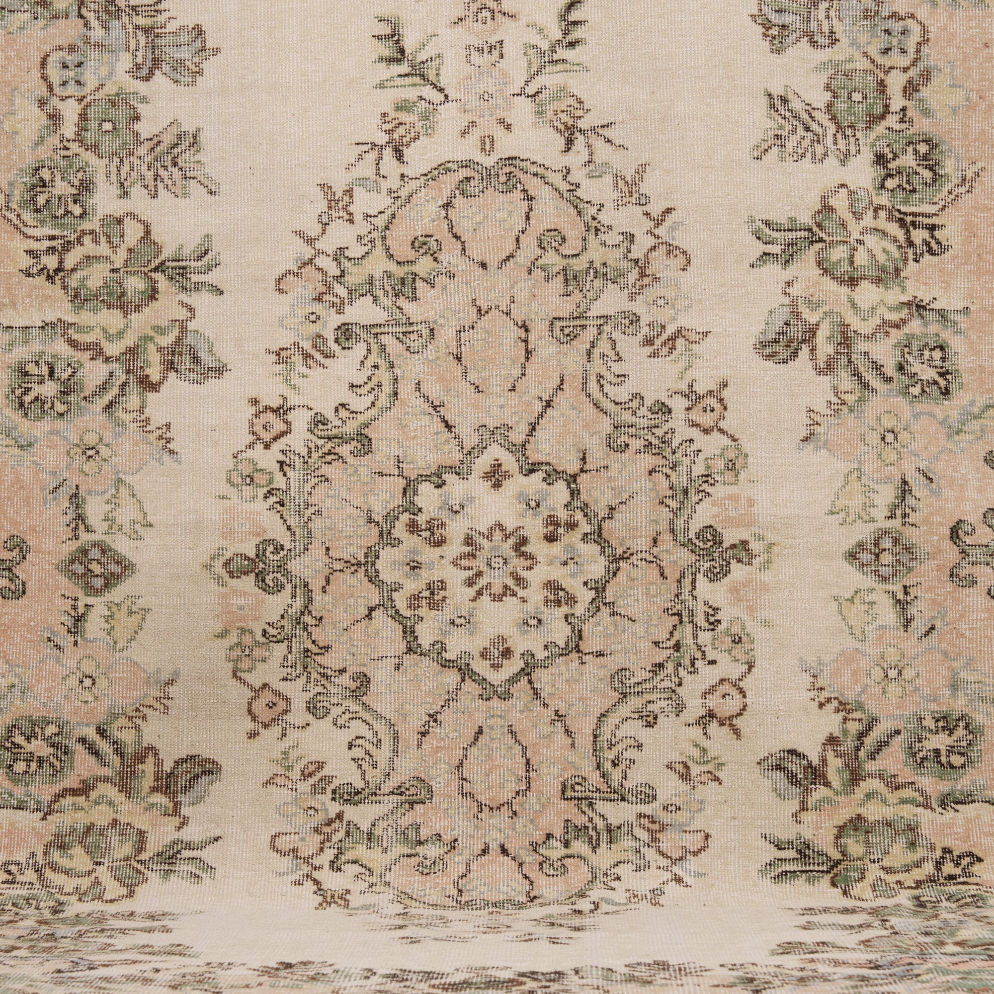 6x10 Vintage Rug