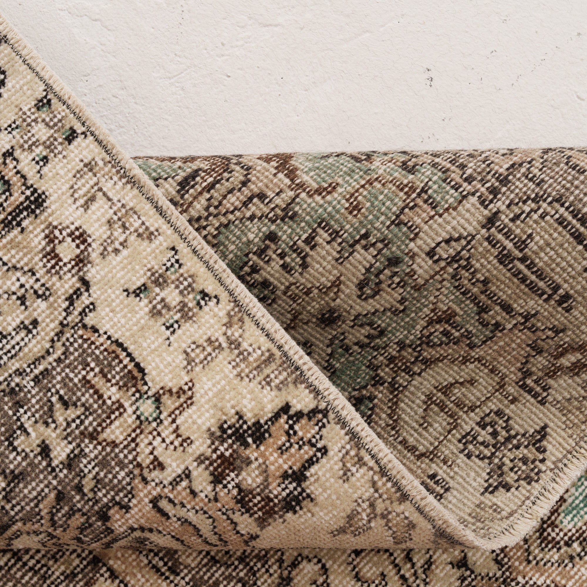 Oriental 5x10 Beige Rug