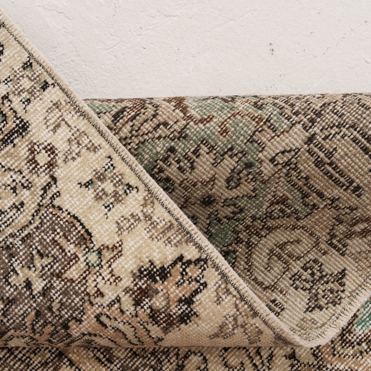 Oriental 5x10 Beige Rug