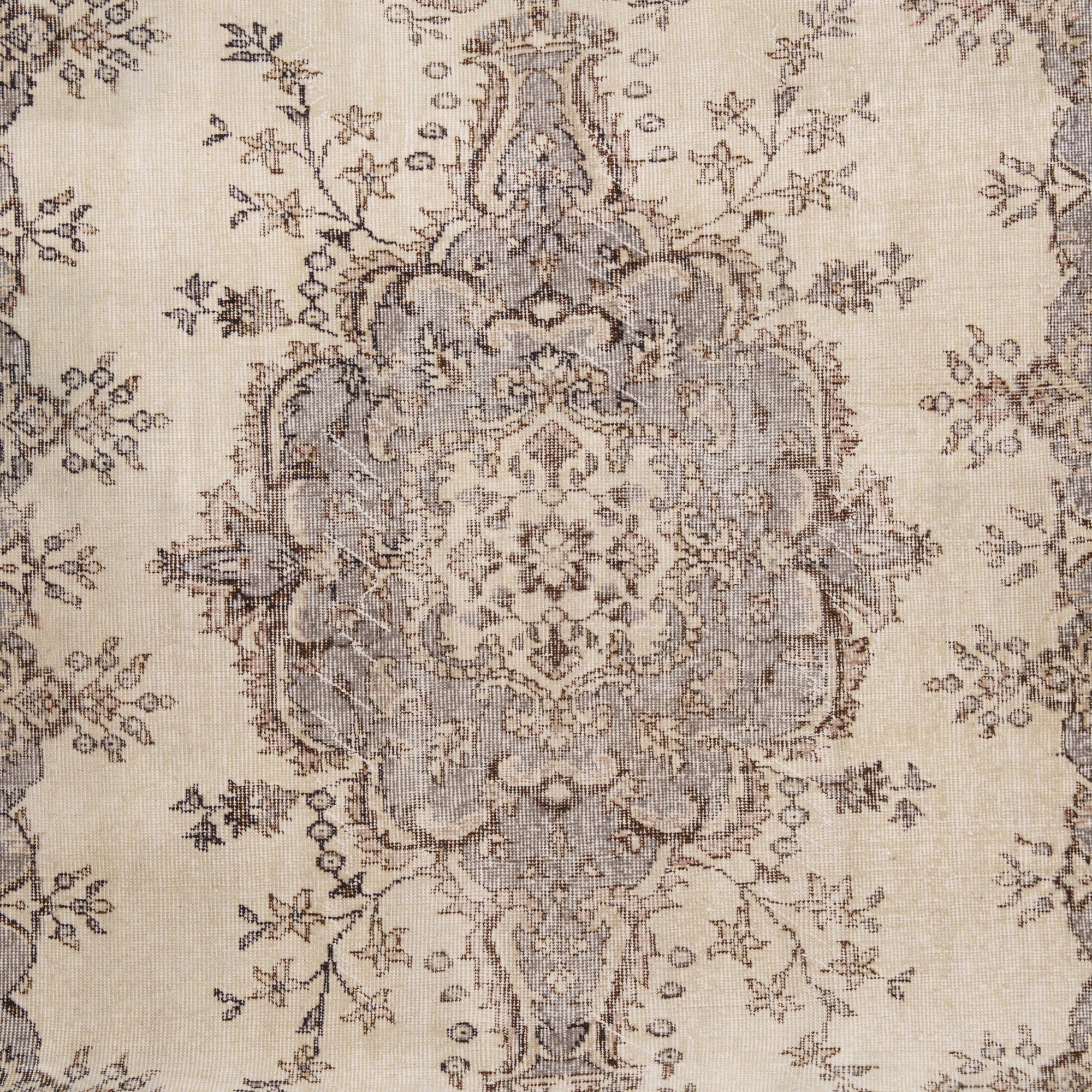 6x9 Vintage Rug