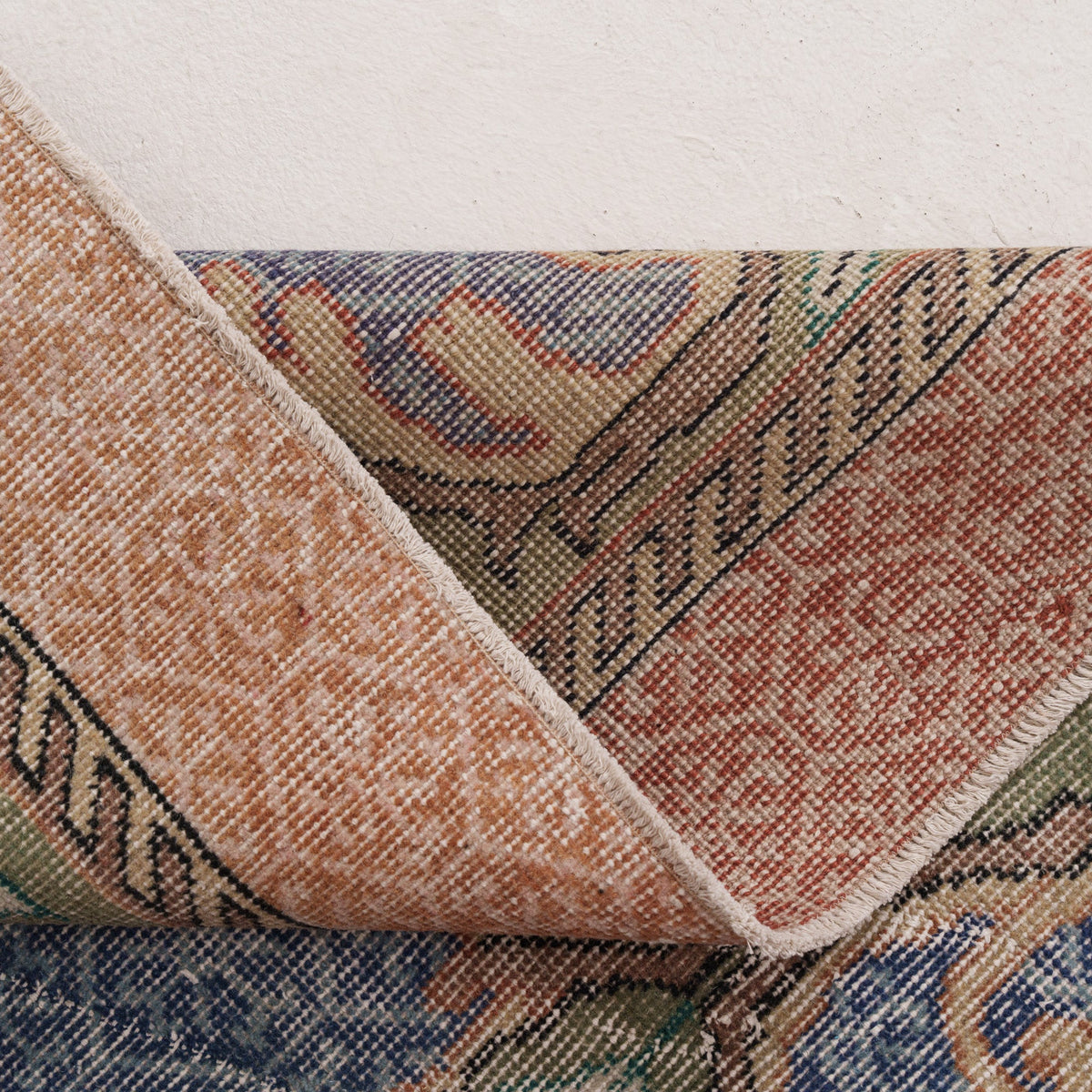 Oriental 6x10 Blue Rug
