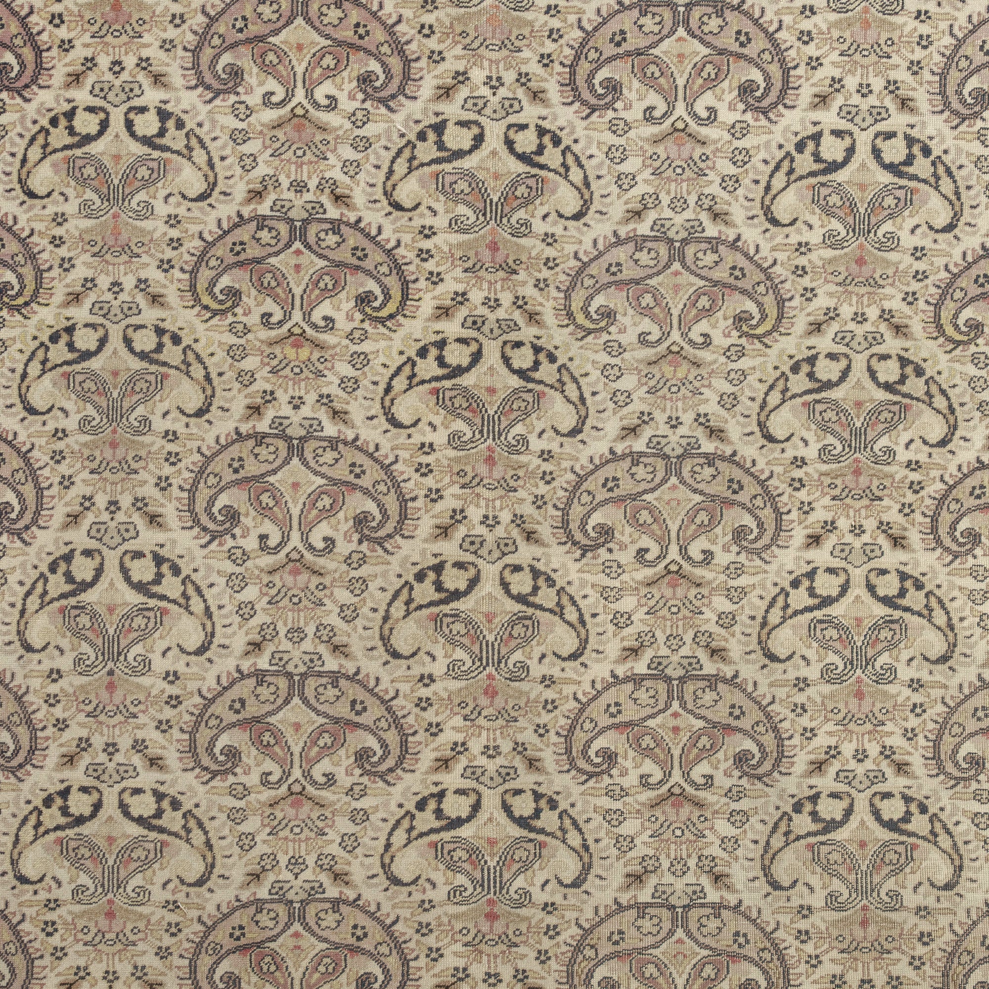 Hesper - Persian Rug, Handcrafted & Timeless