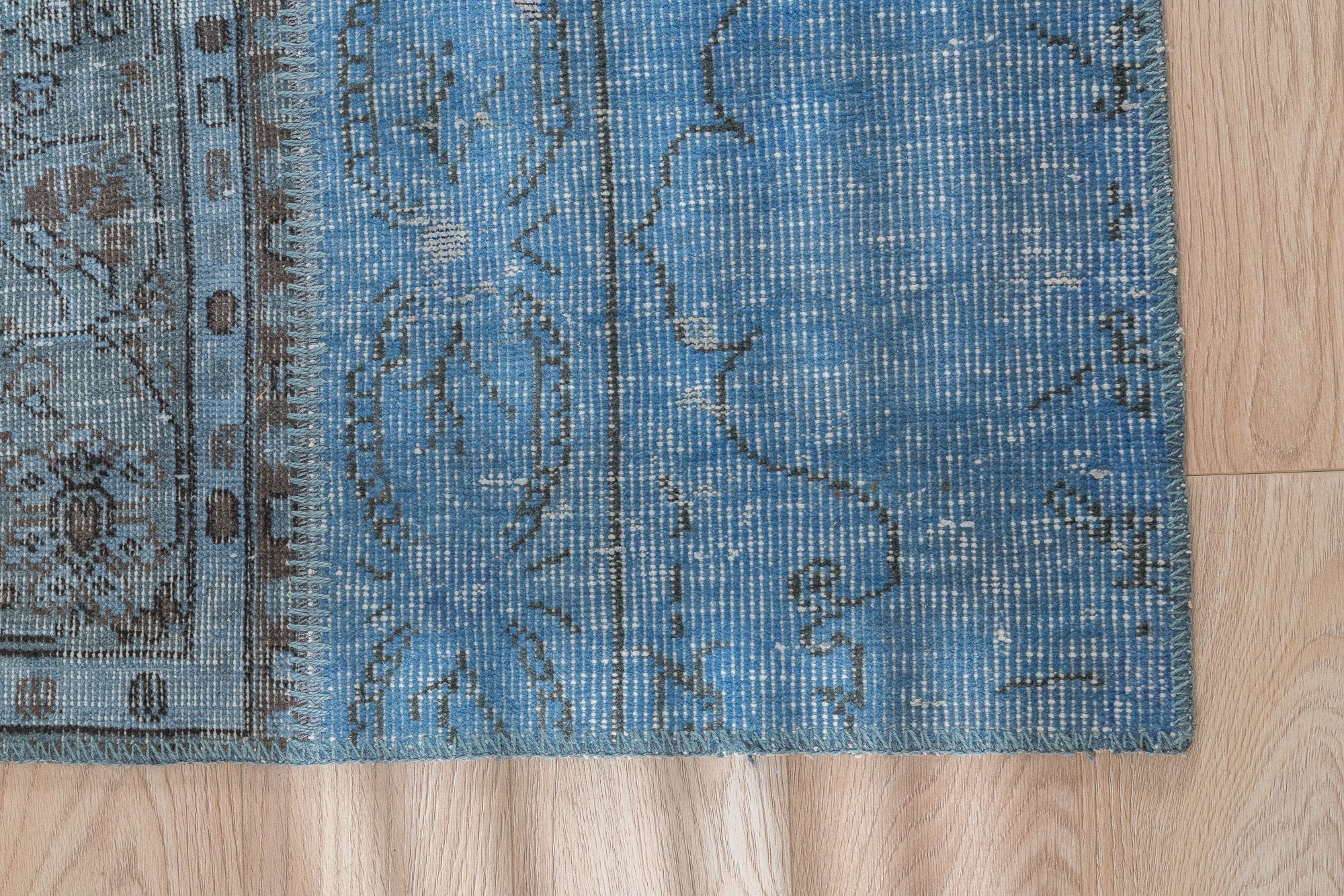 Quorina - Dining Room Rug, Authentic Oriental Design