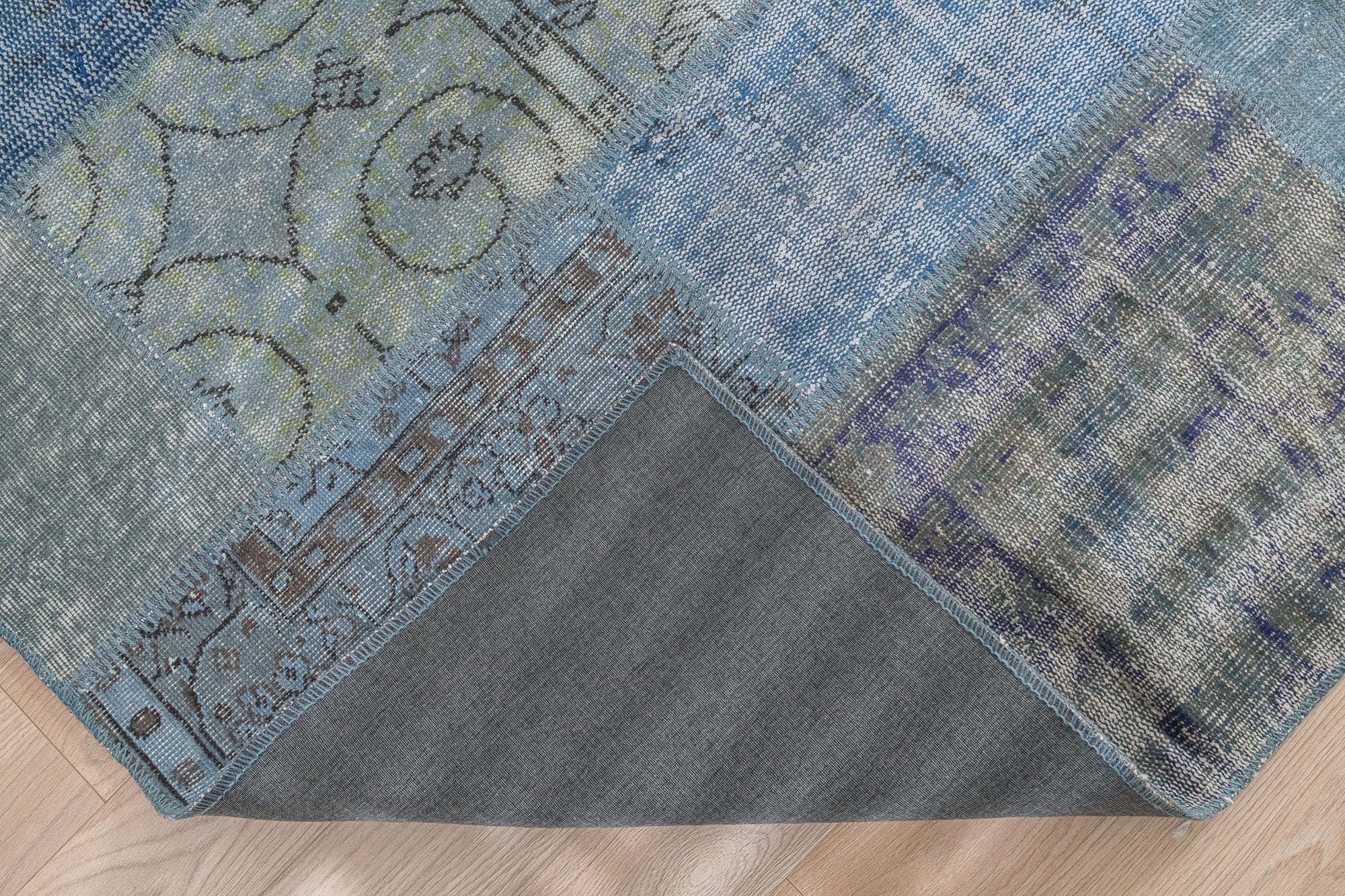 Quorina - Oriental Vintage Rug, Collector's Edition