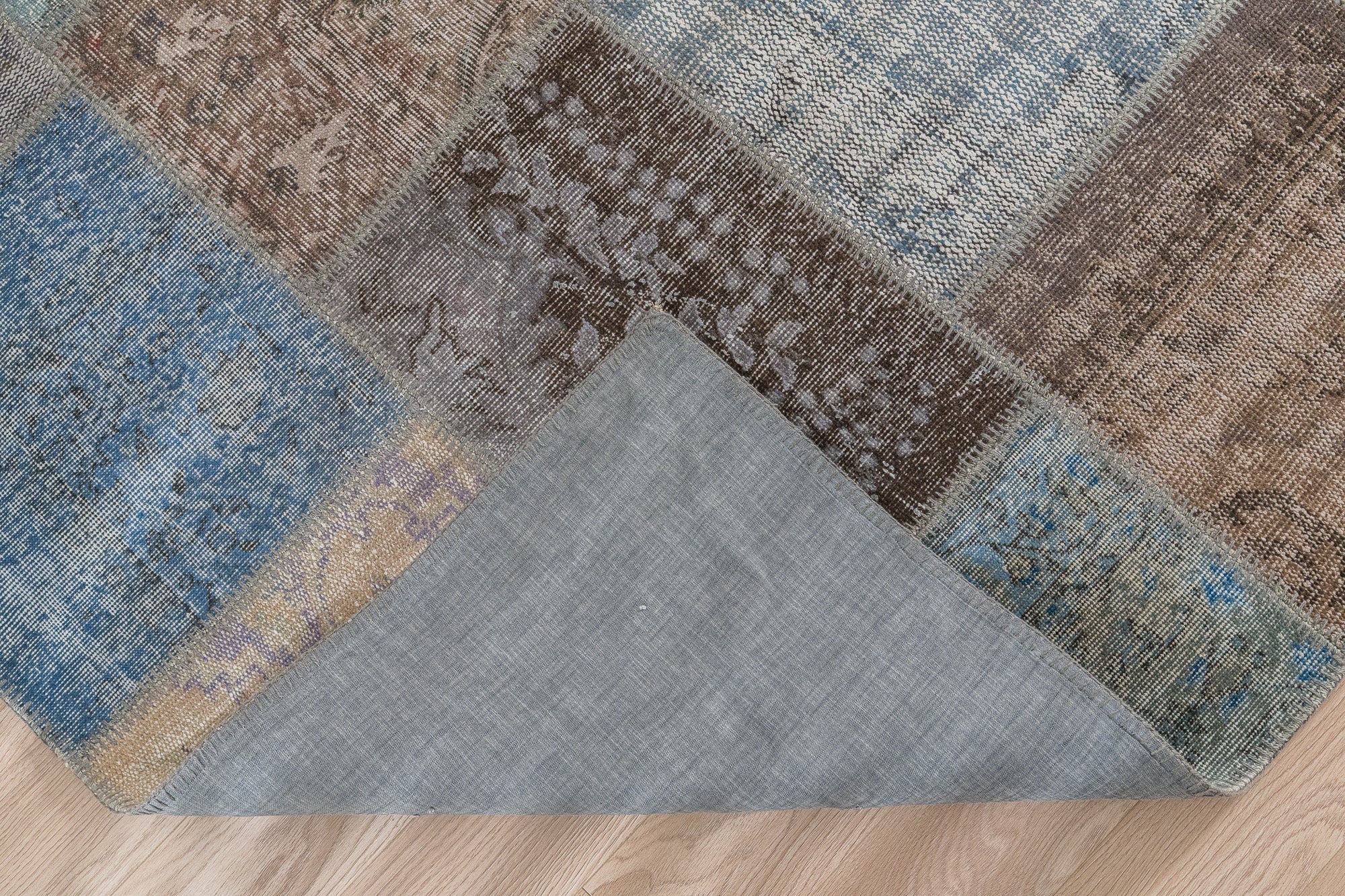 Reeta - Dining Room Rug, Elegant Oriental Style