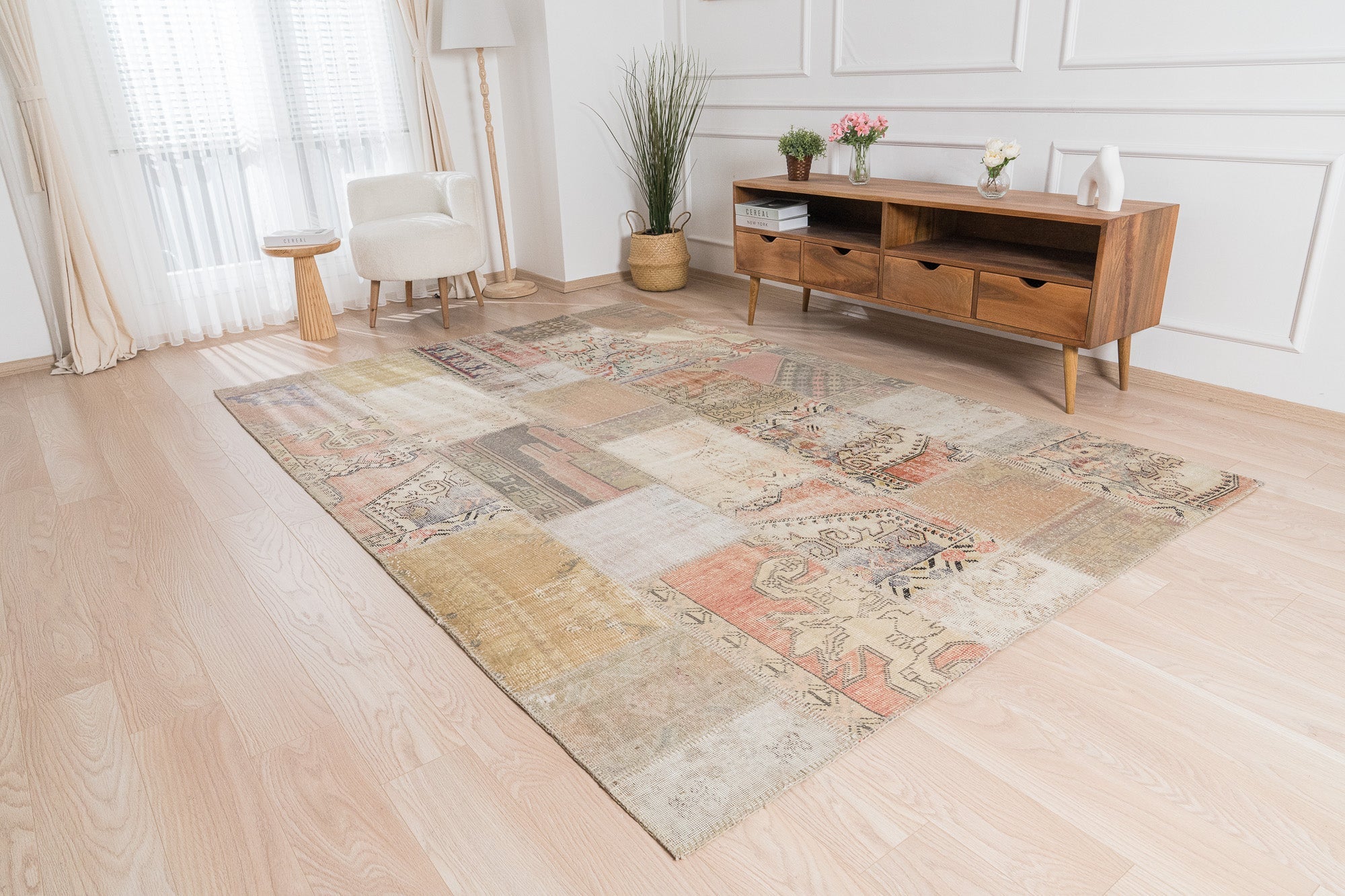 Jolanda - Oriental Vintage Rug, Collector's Edition
