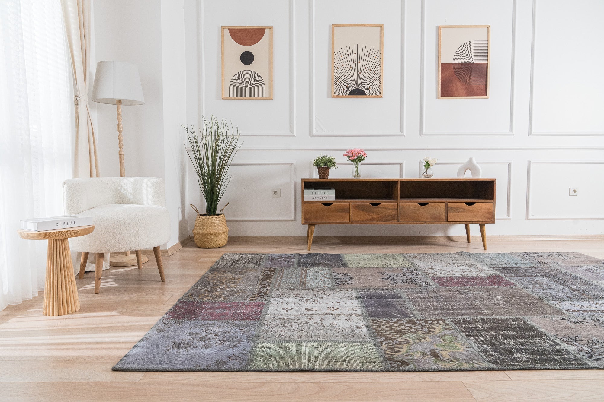Rae - Dining Room Rug, Classic Artisan Crafted