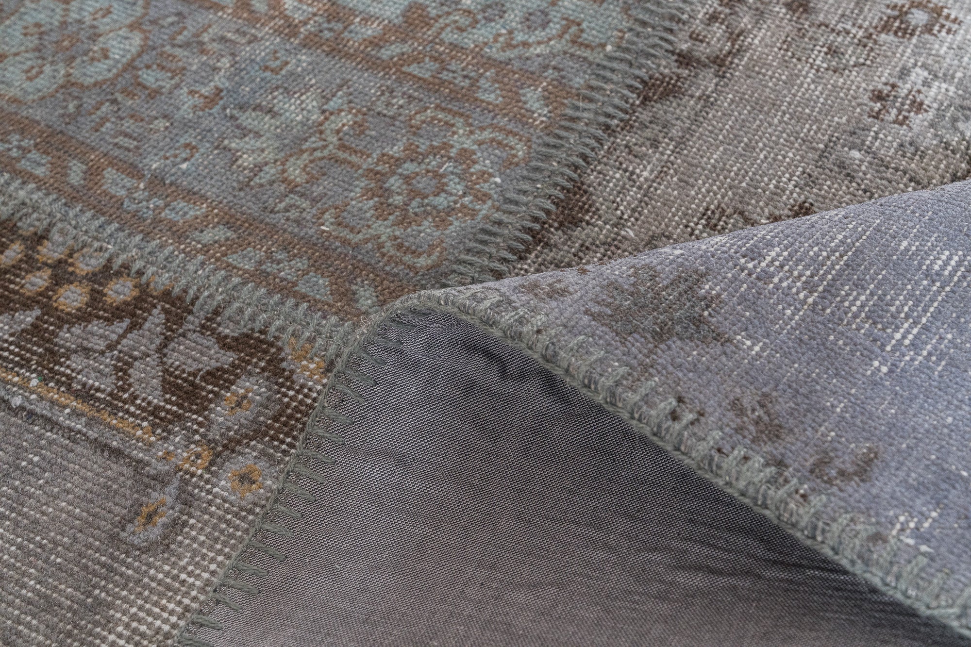 Rae - Turkish Rug, Authentic and Vintage