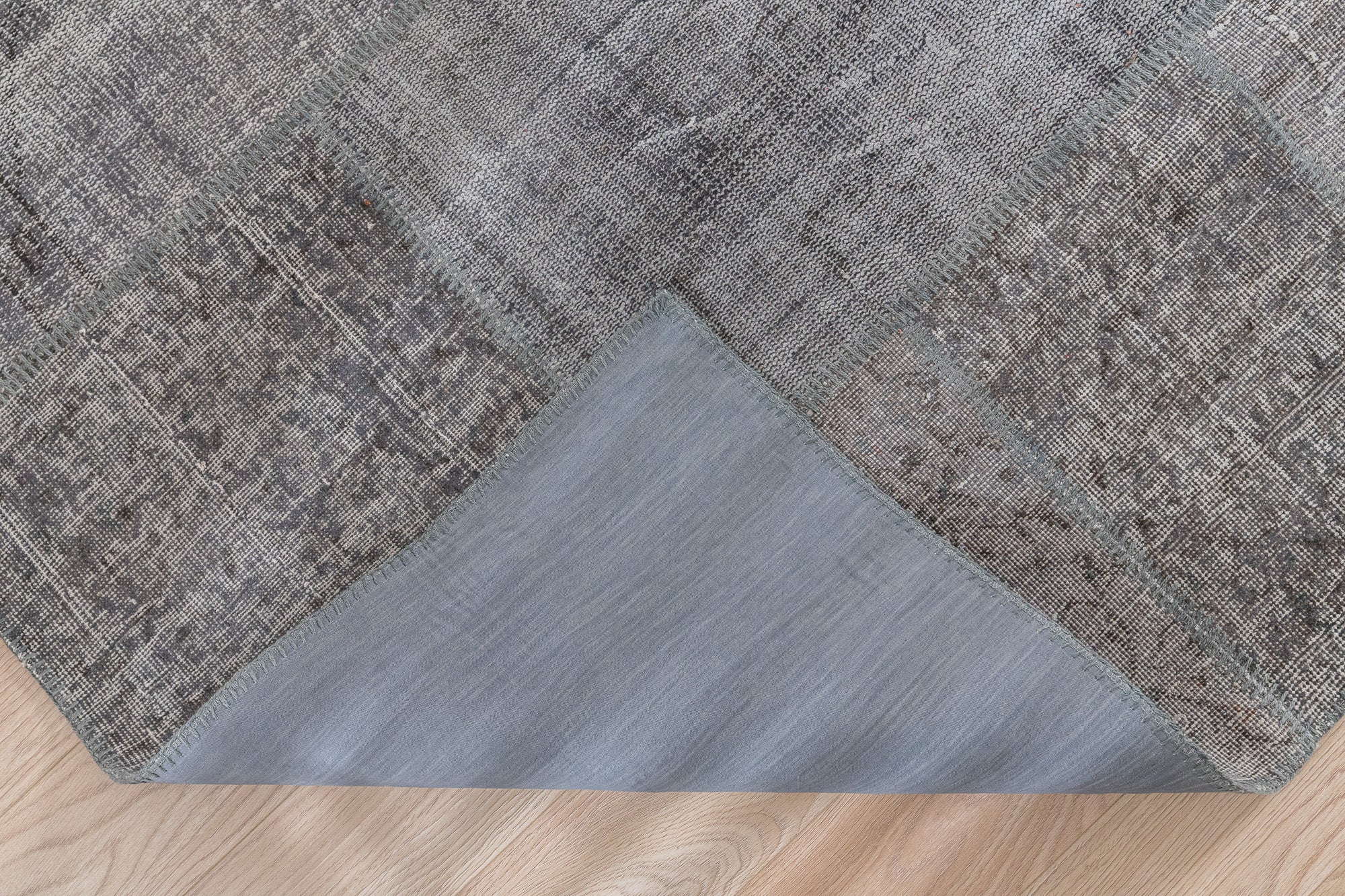 Ilya - Elegant Living Room Rug, Antique Charm