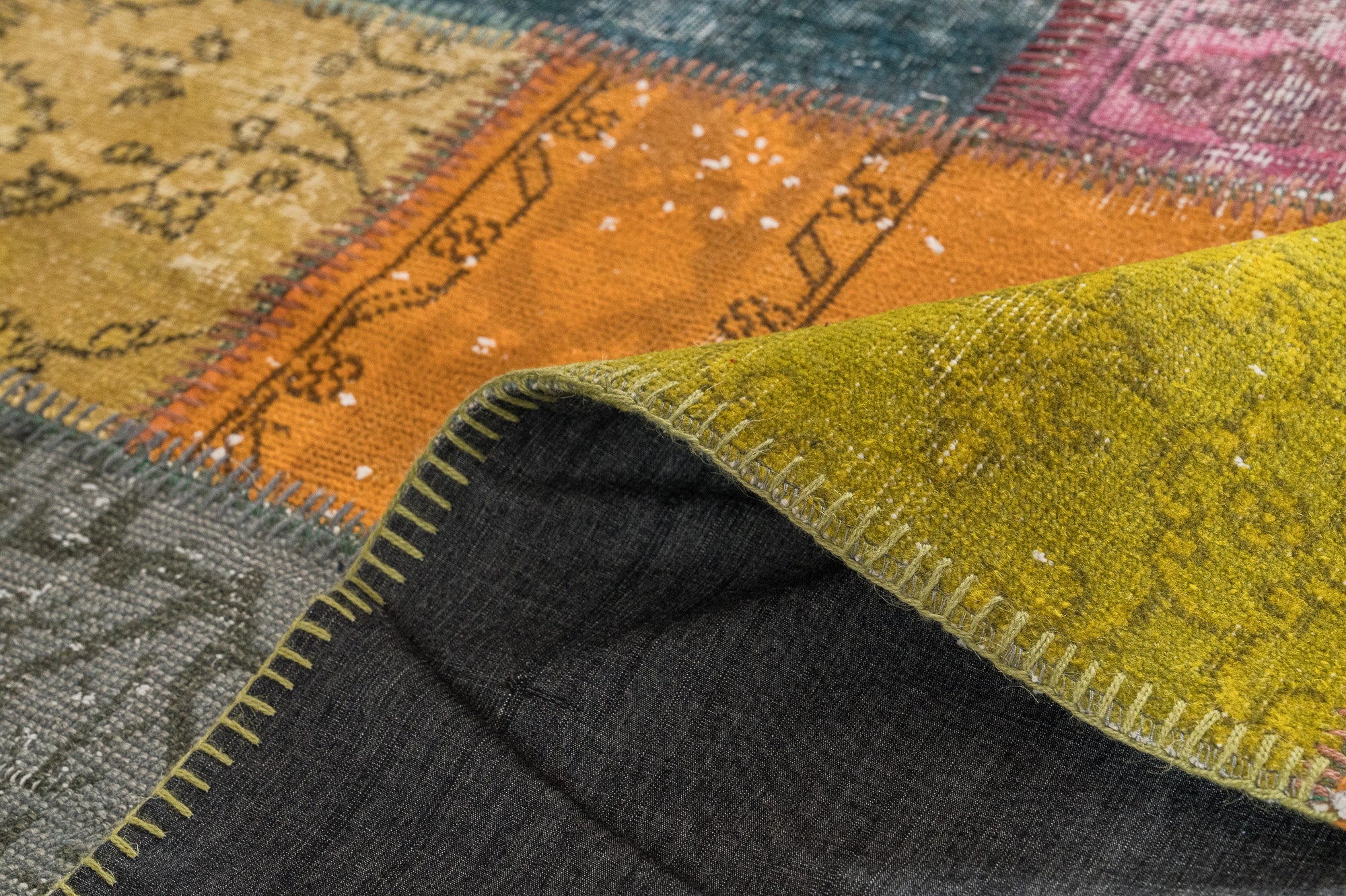 Ravina - Dining Room Rug, Classic Artisan Crafted