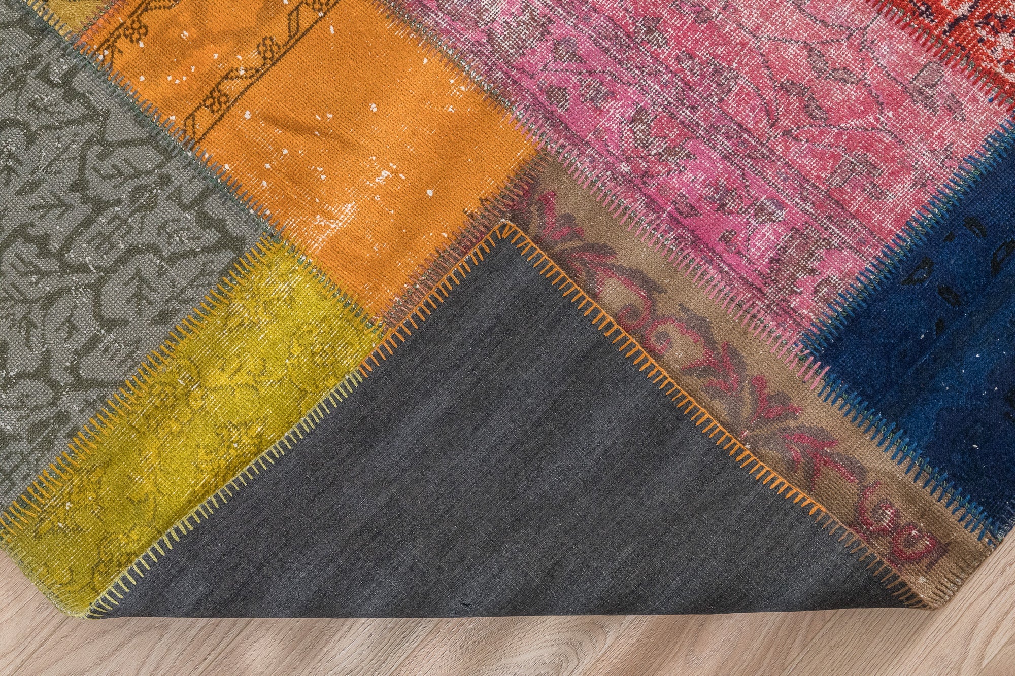 Ravina - Oriental Rug, Timeless & Exquisite