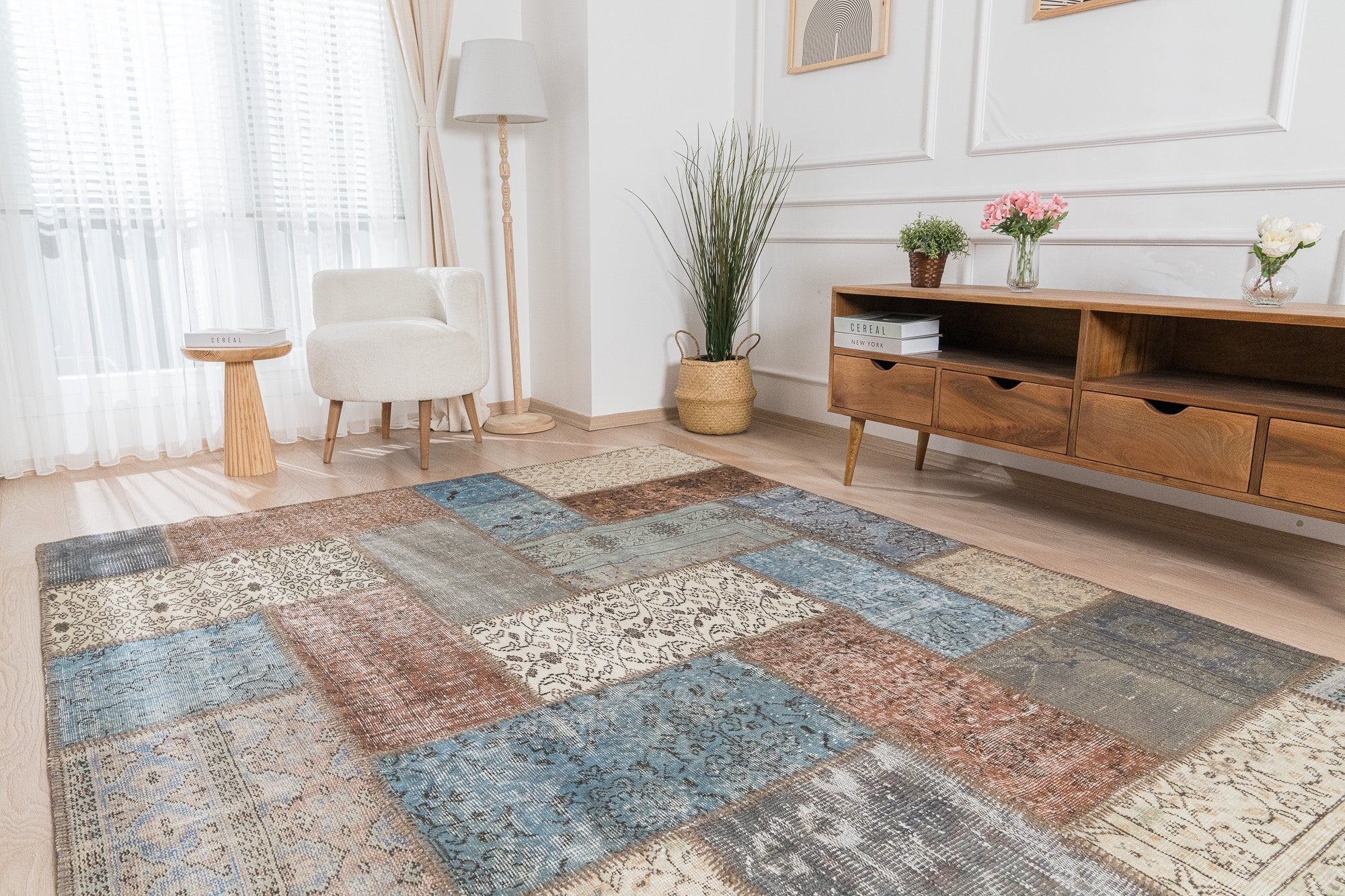 Jules - Handmade Turkish Rug, Rich in Tradition