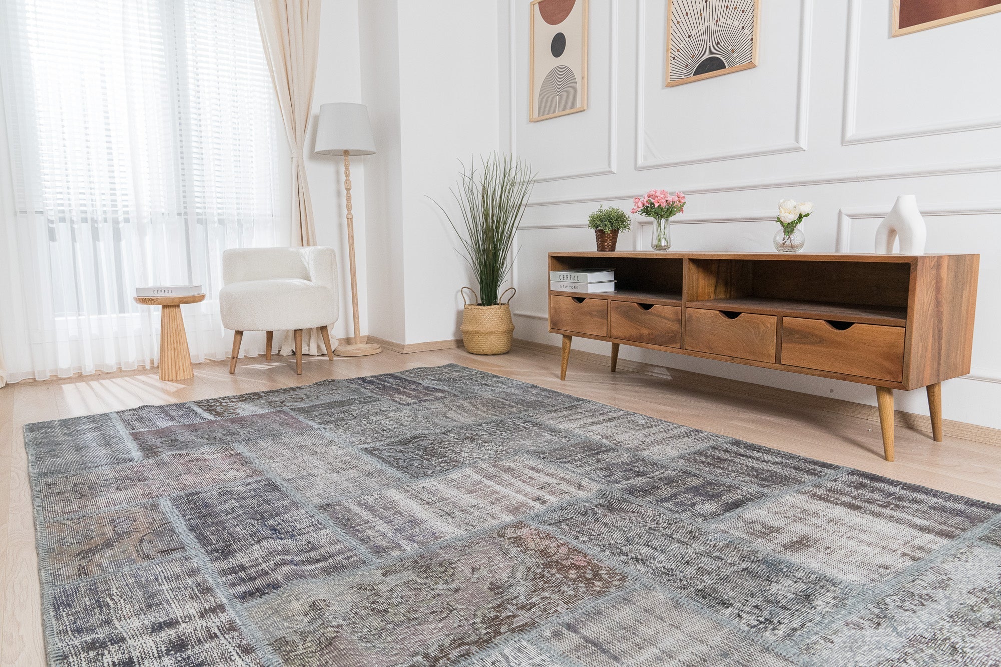 Irlene - Oriental Rug, Handcrafted for Luxury Living