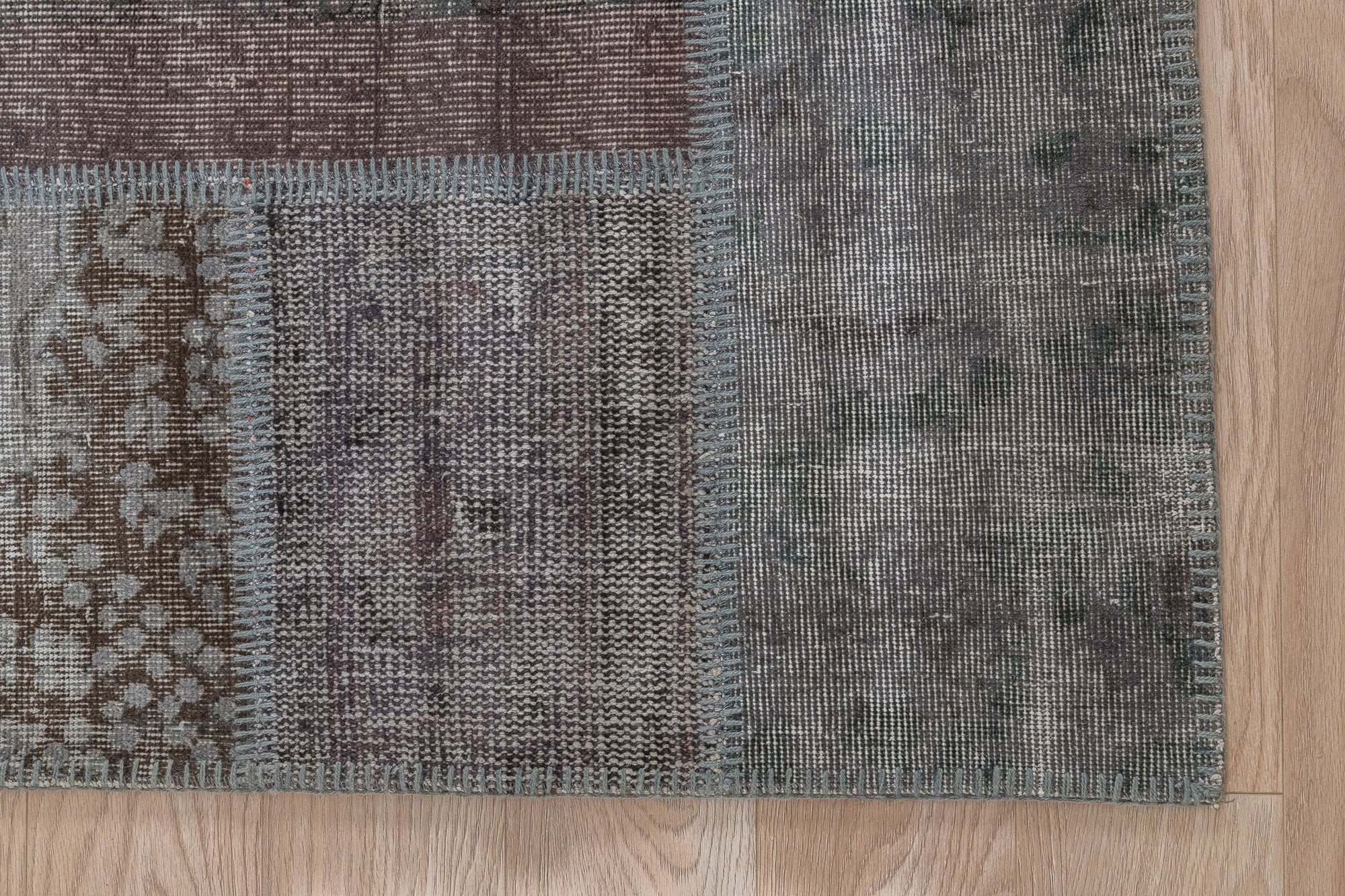 Irlene - Living Room Rug, Elegant & Unique