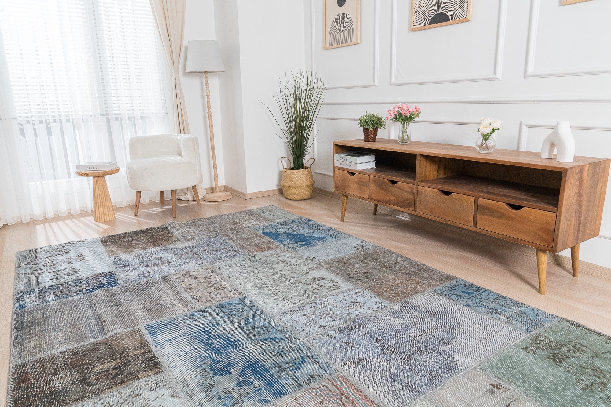 Joella - Turkish Rug, Authentic and Vintage