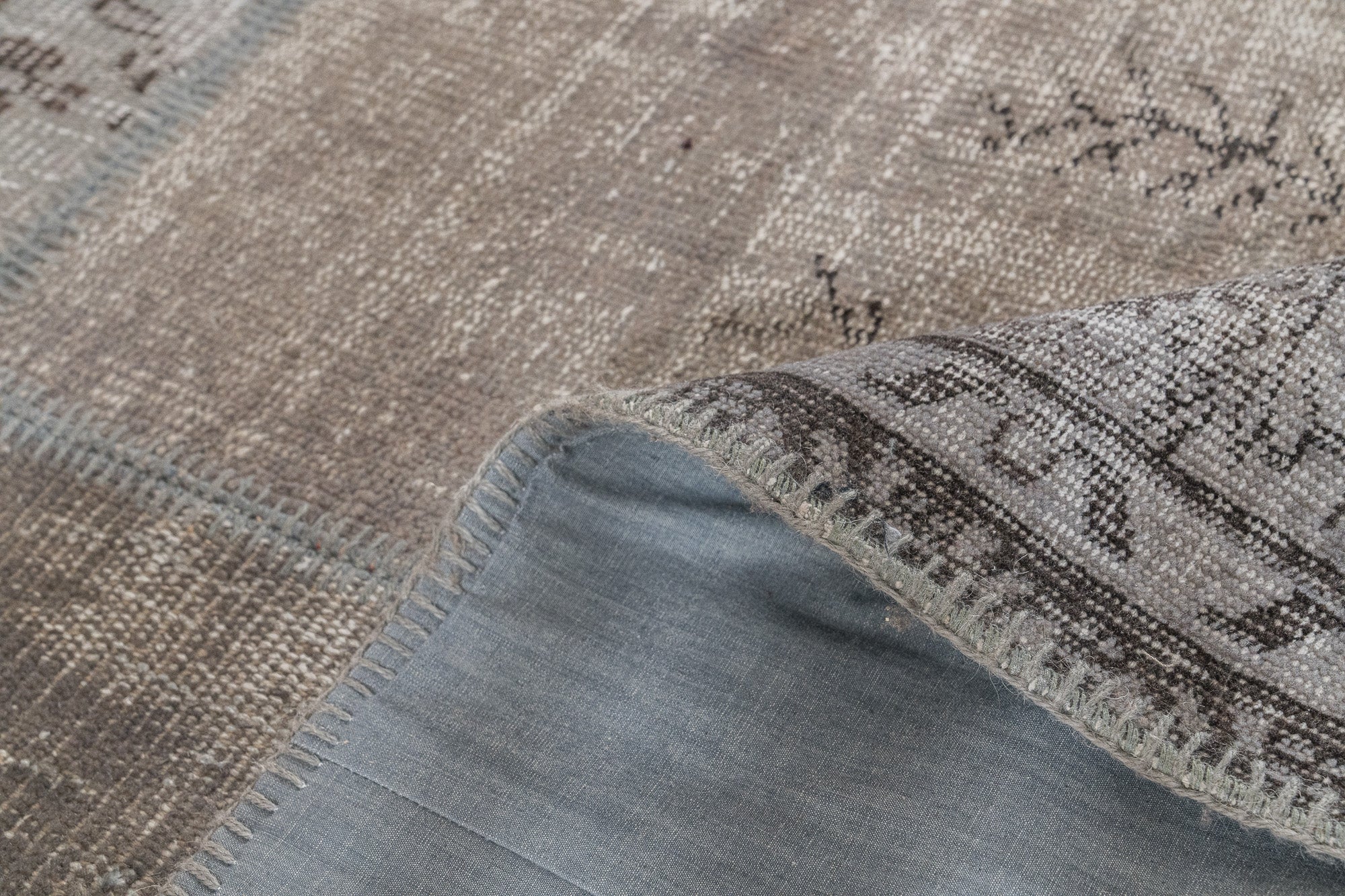 Ivleen - Turkish Rug, Authentic and Vintage