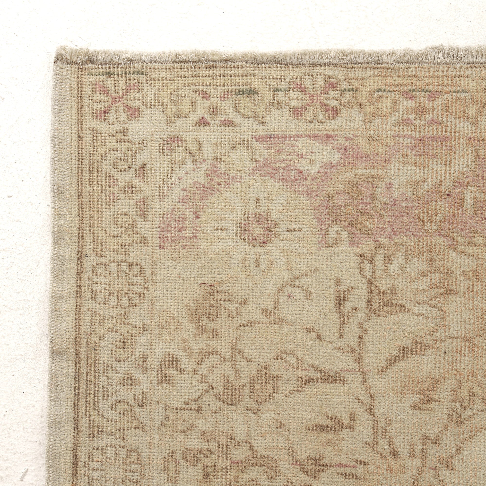 Zanda - Turkish Rug, Authentic and Vintage