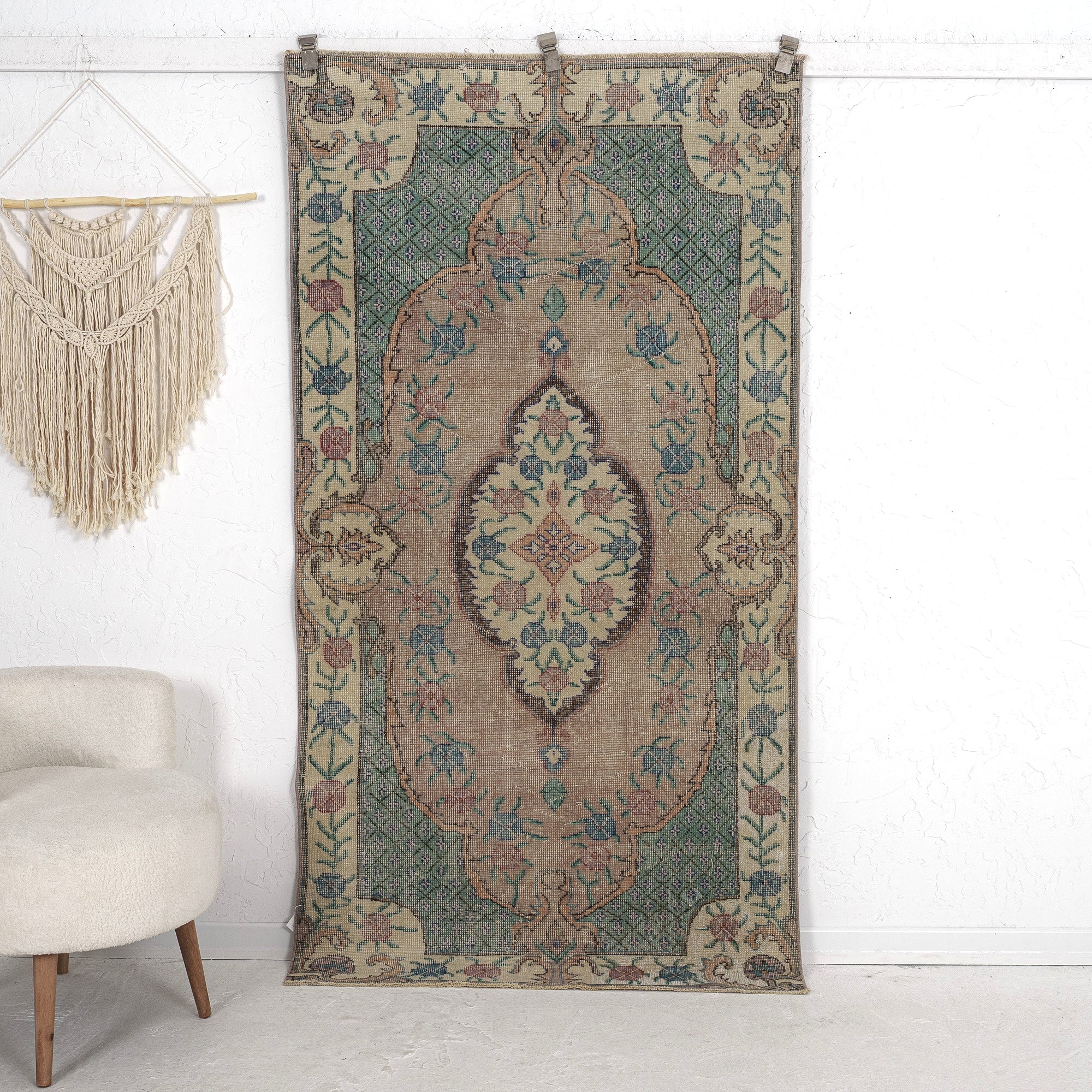Calanthe - Vintage Turkish Small Rug