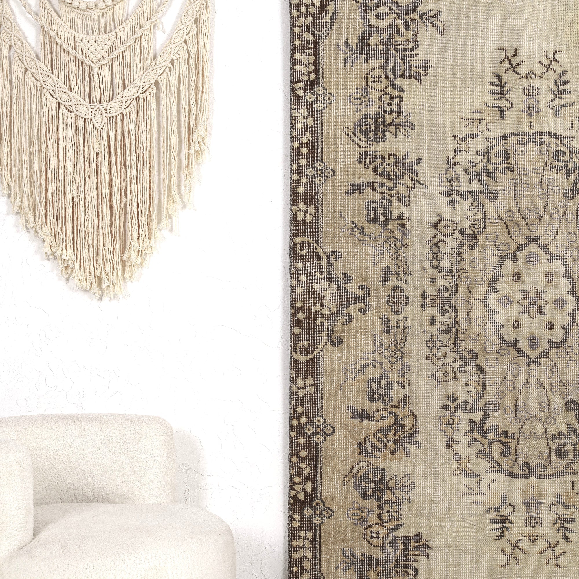 Jules - Turkish Rug, Authentic and Vintage