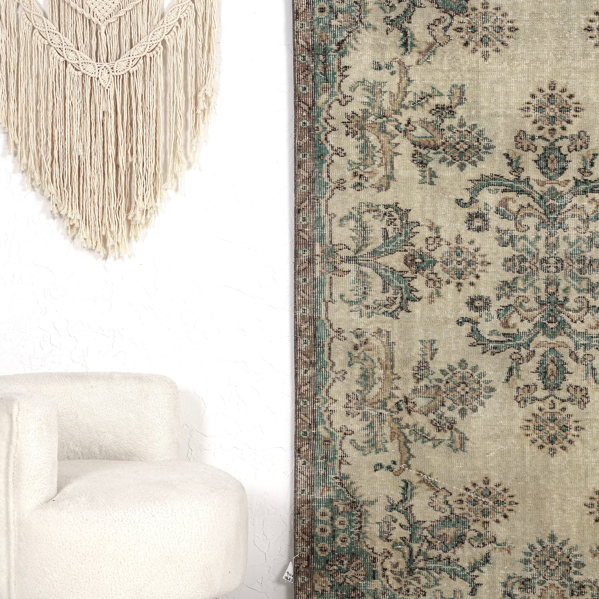 Lace - Oriental Rug, Handcrafted for Luxury Living