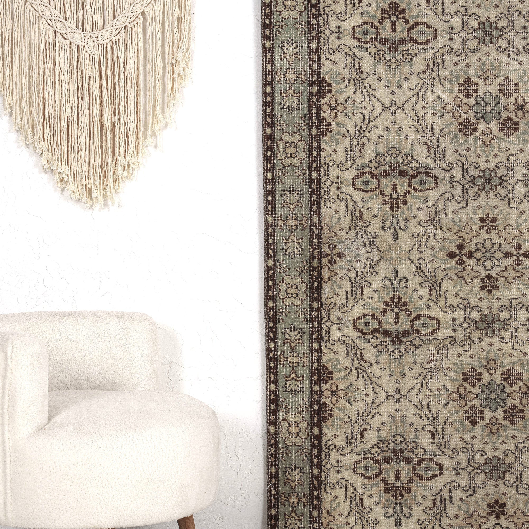 Lorraina - Vintage Persian Rug, Handwoven Masterpiece