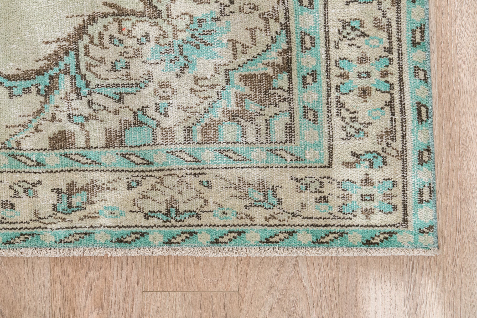 Ozette - Vintage Persian Rug, Handwoven Masterpiece