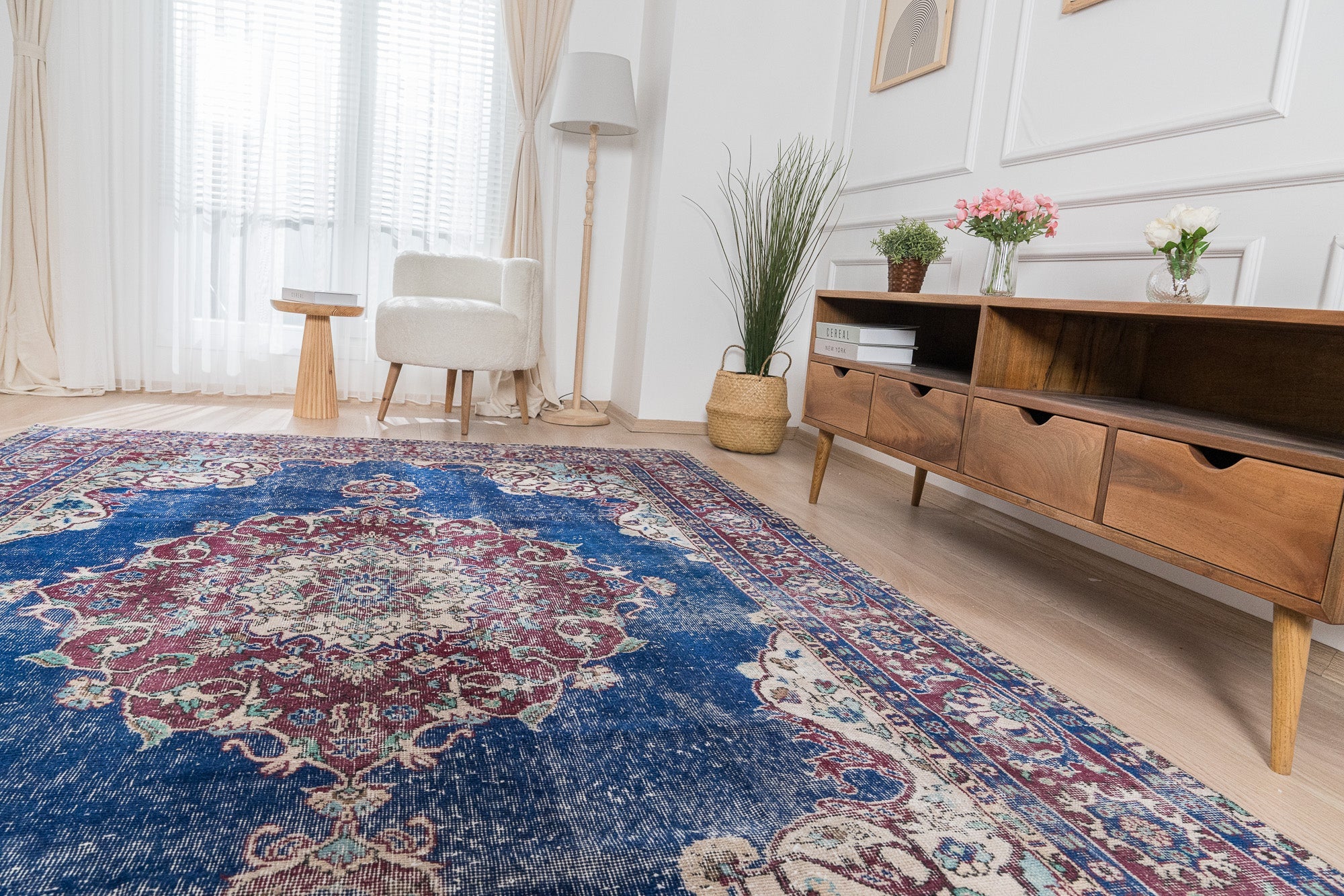Gracella - Persian Rug, Handcrafted & Timeless