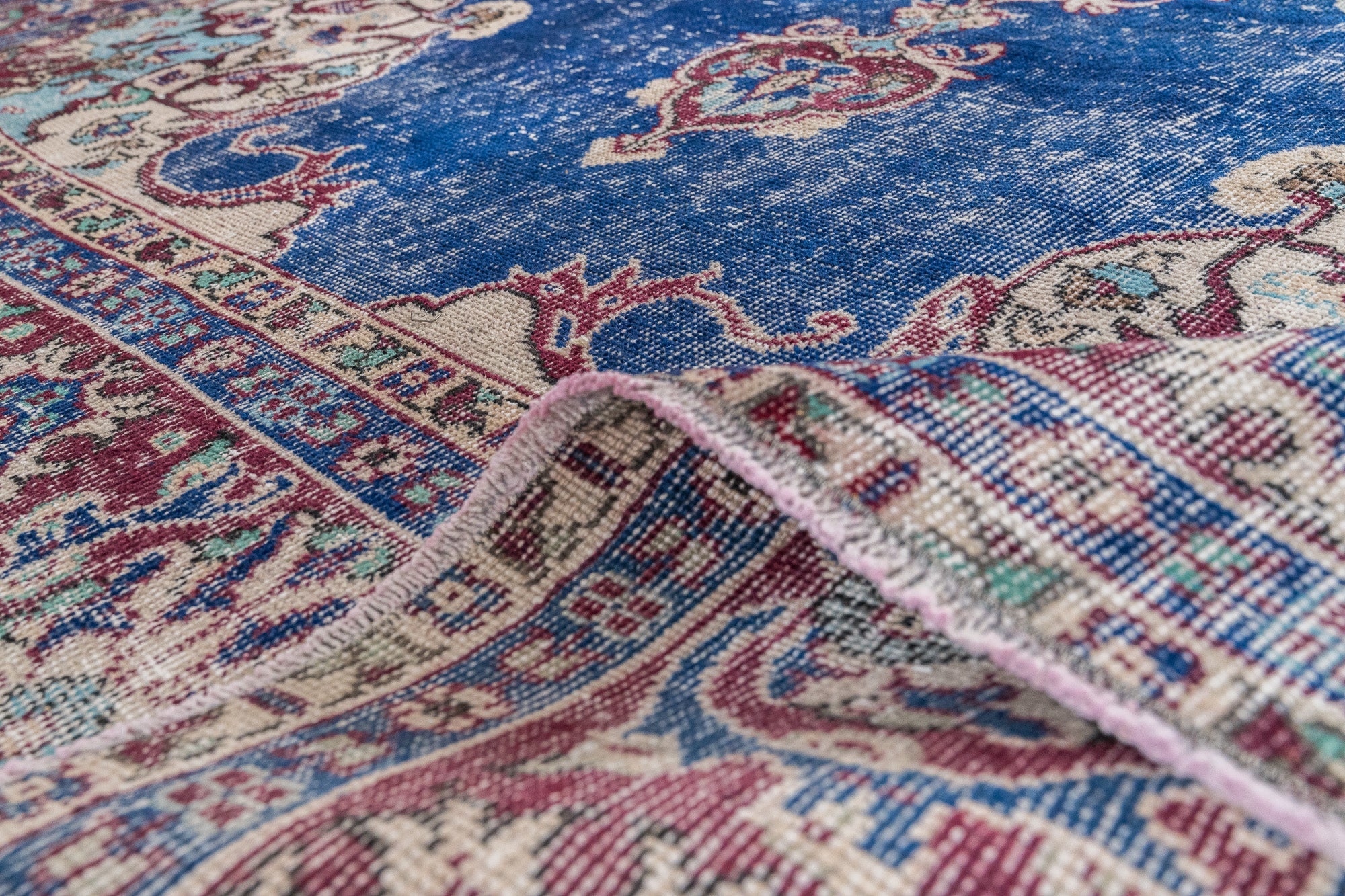 Gracella - Elegant Living Room Rug, Antique Charm