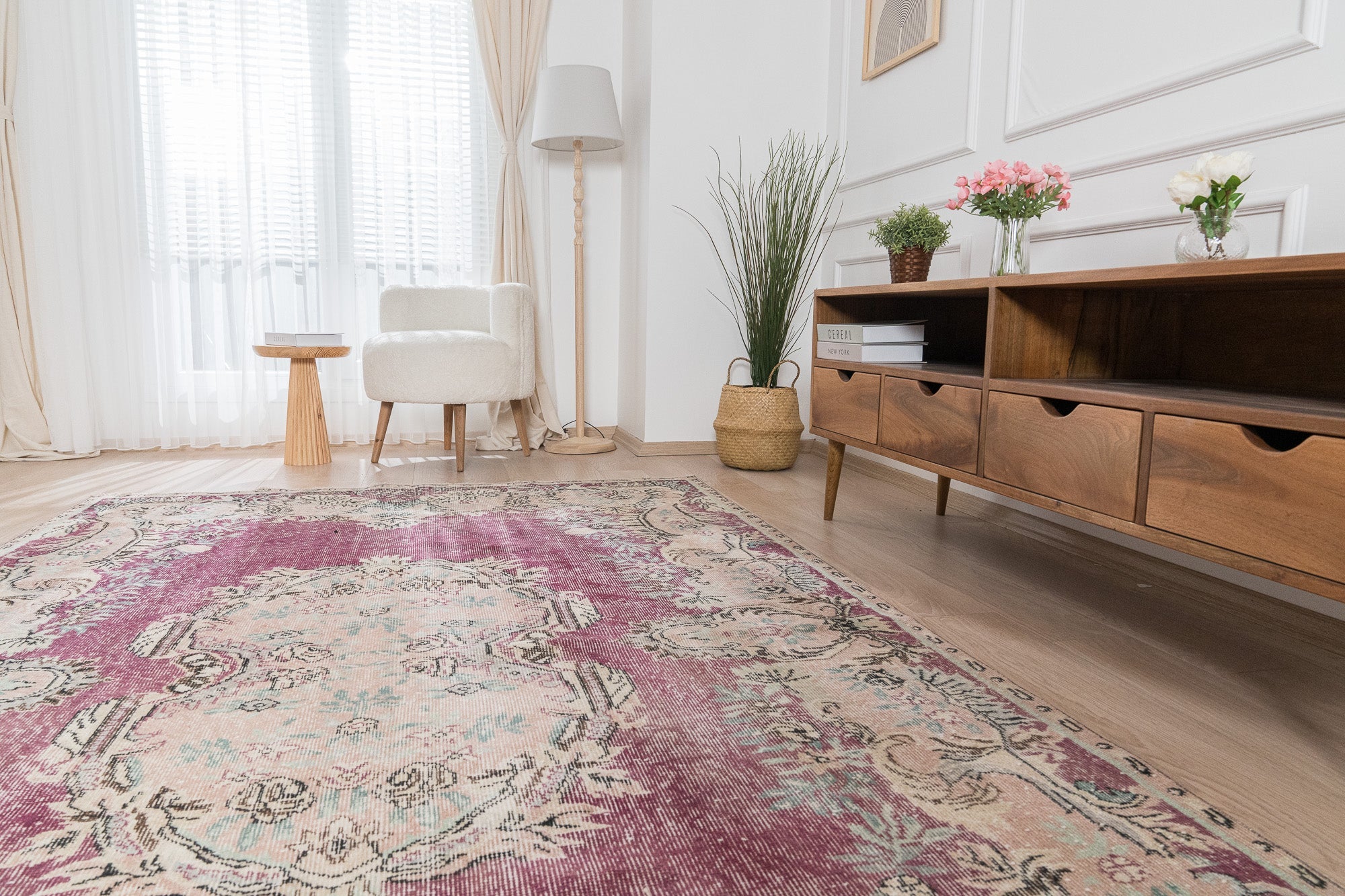 Gem - Oriental Vintage Rug, Collector's Edition