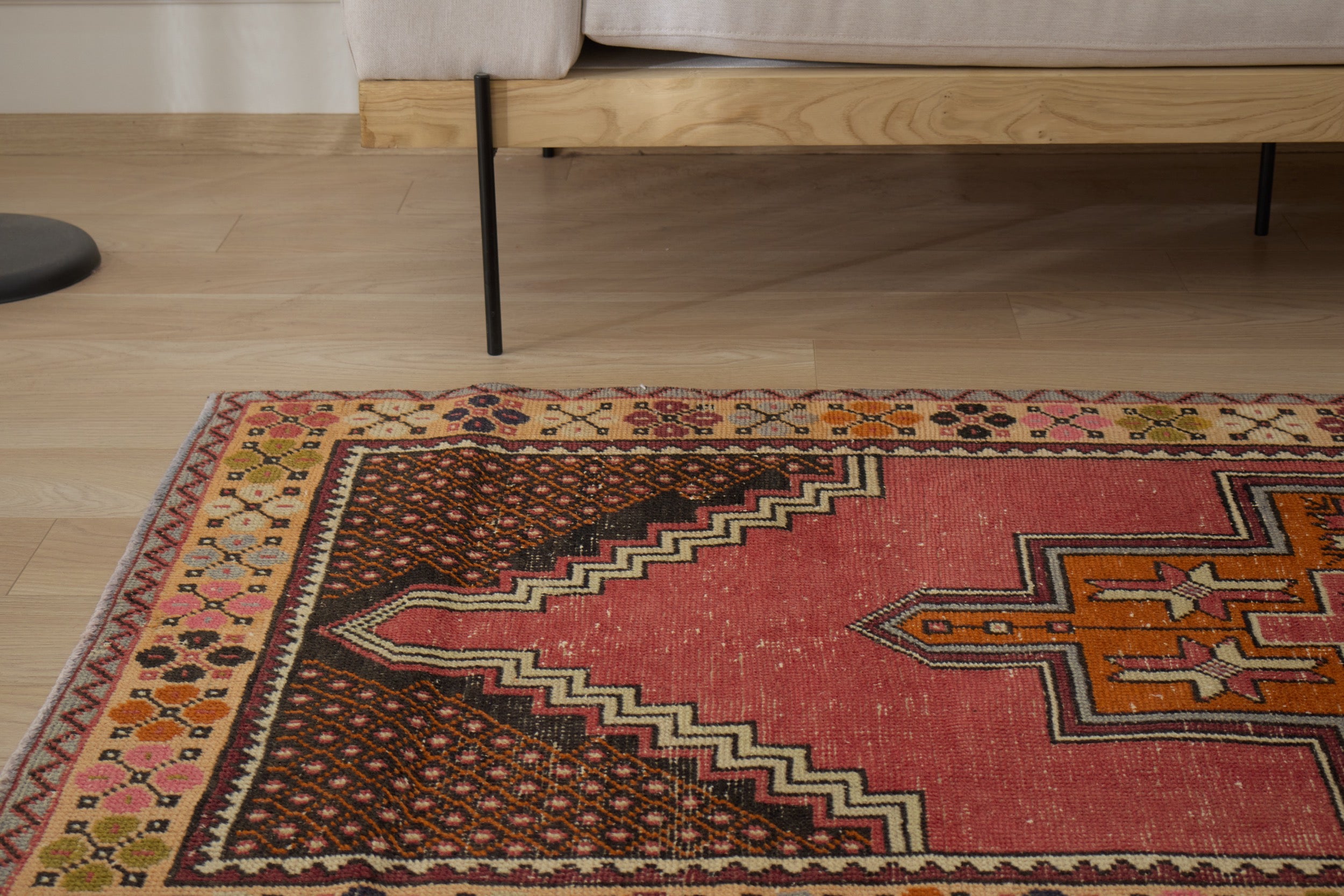 Handwoven tradition meets modern style. The Viole Rug. | Kuden Rugs