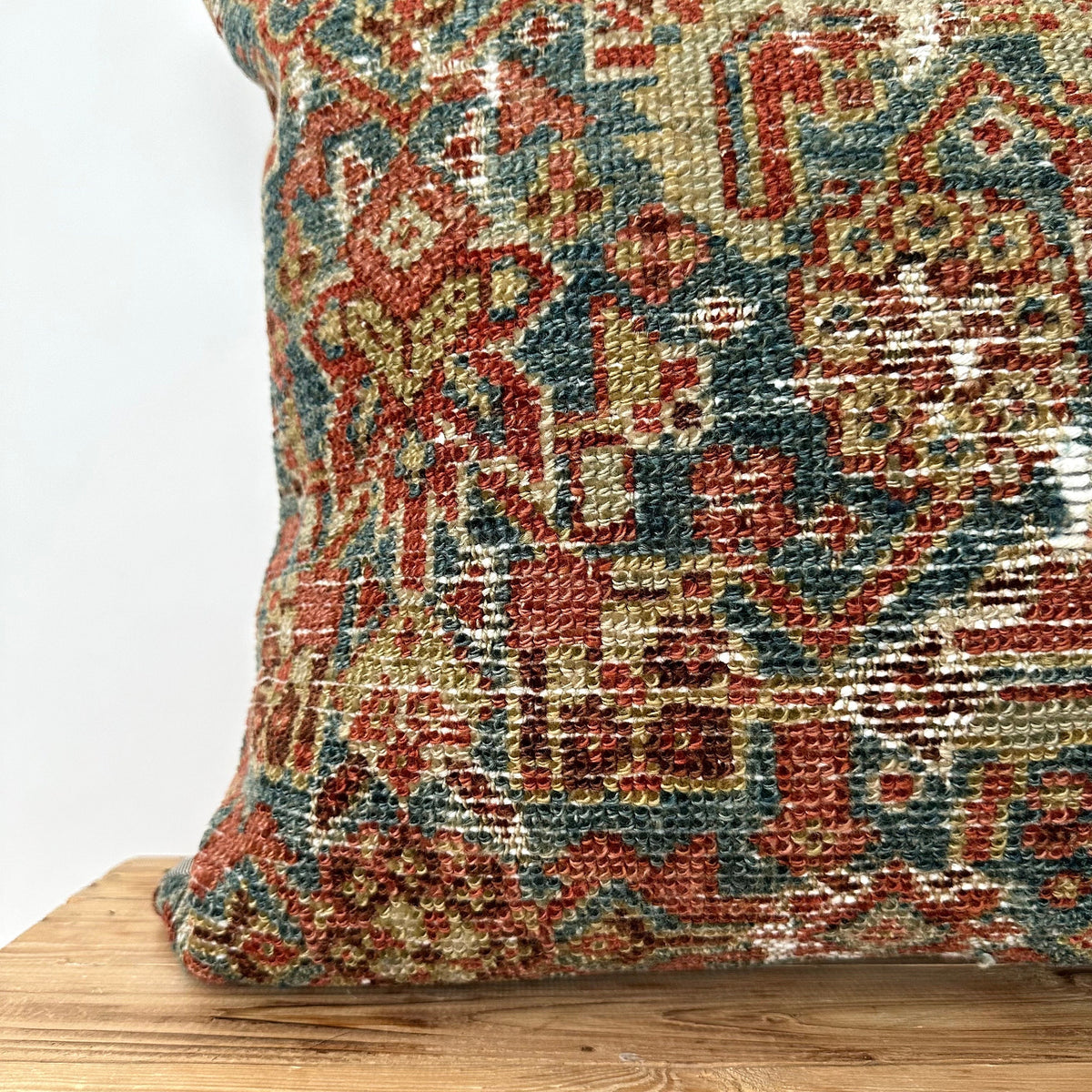 Uya - Persian Pillow Cover
