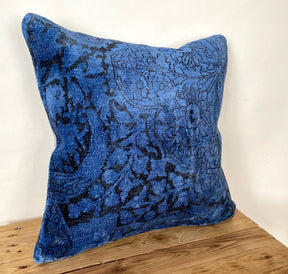 Haiwee - Navy Blue Silk Pillow Cover - kudenrugs