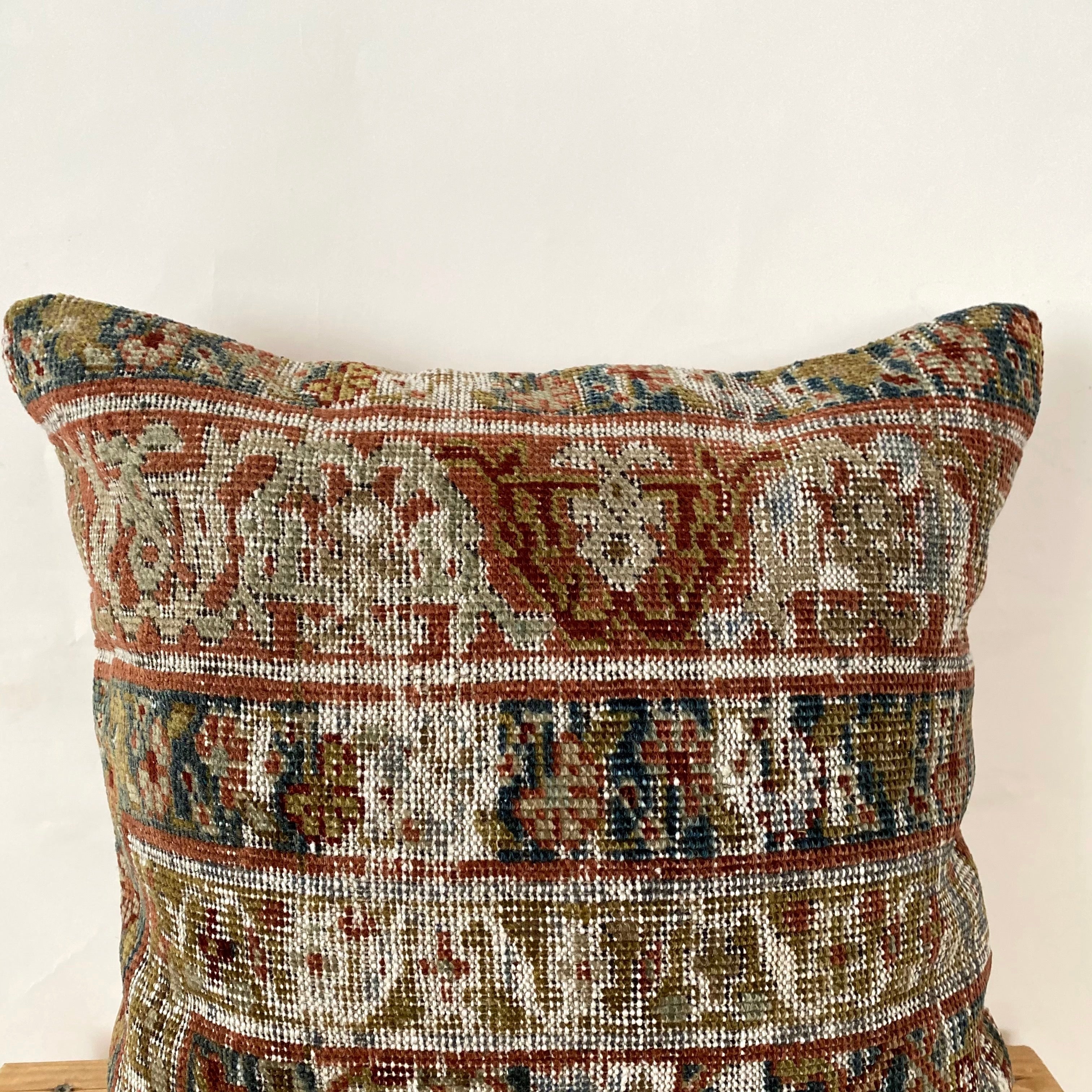 Hanniah - Persian Pillow Cover - kudenrugs