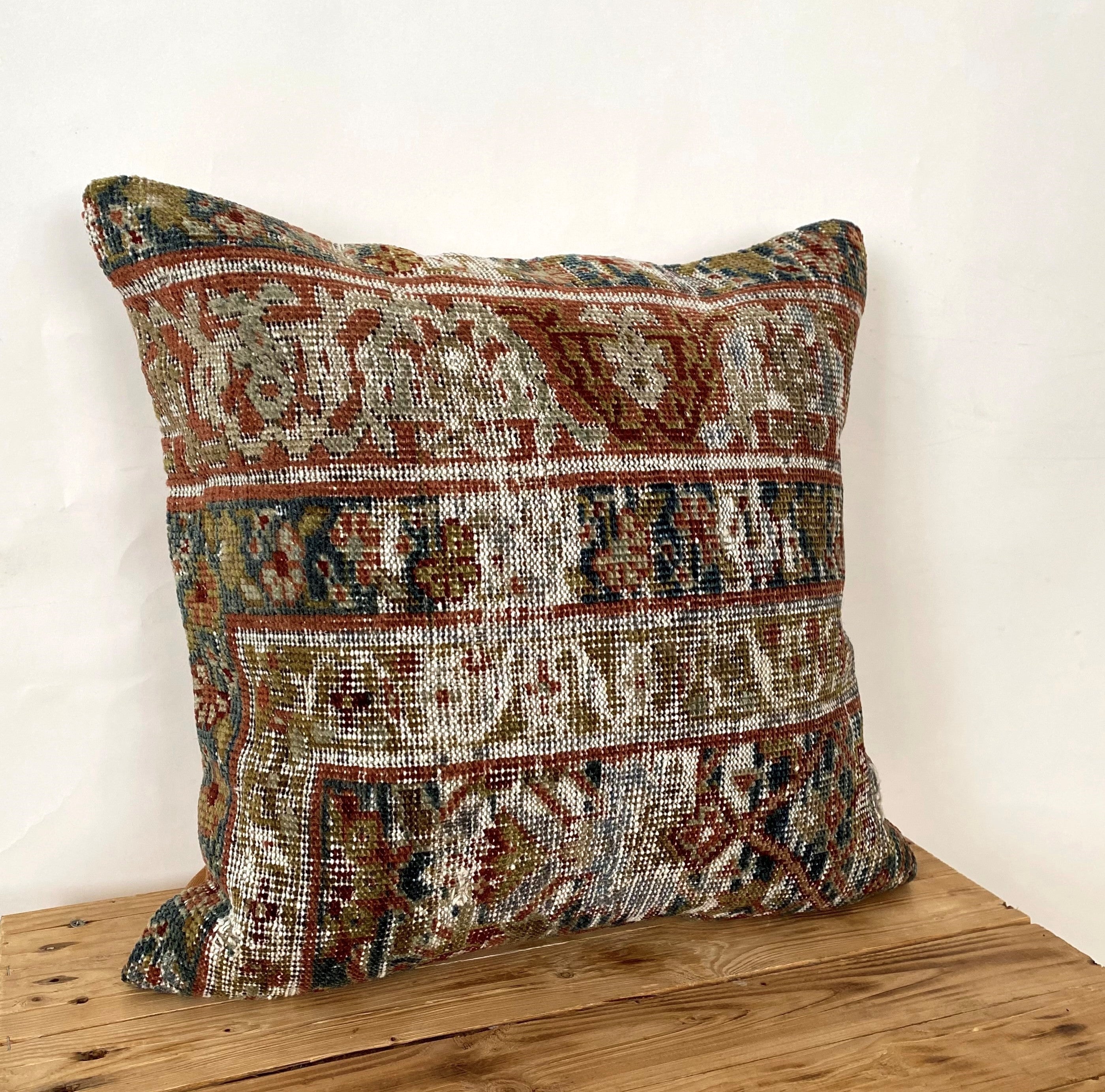 Hanniah - Persian Pillow Cover - kudenrugs