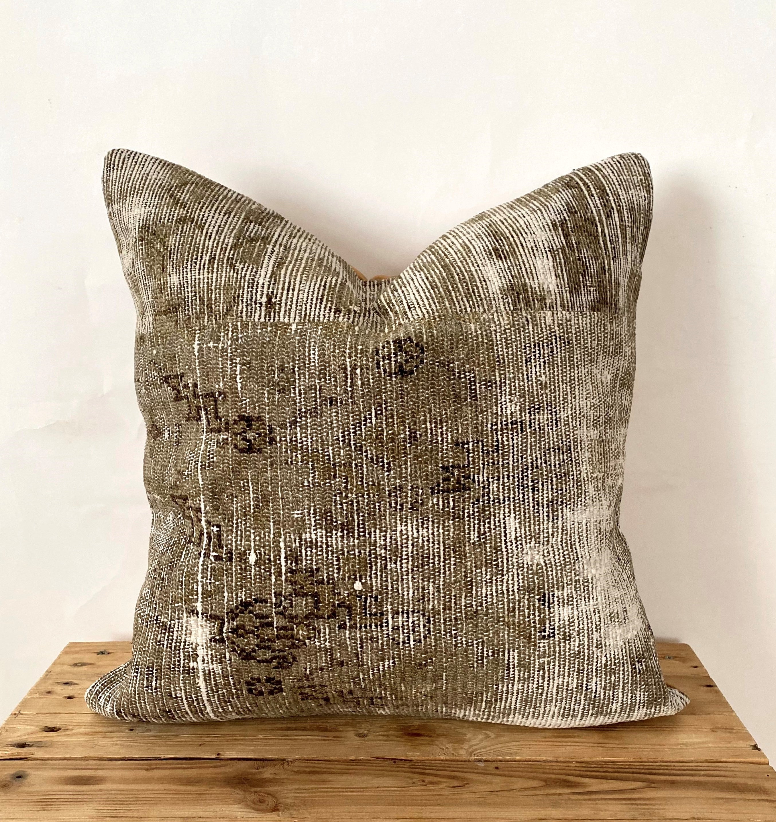 Hariel - Persian Pillow Cover - kudenrugs