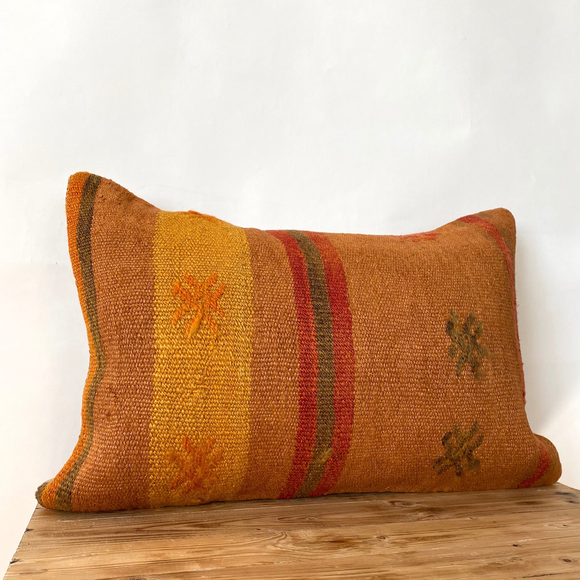 Chauntel - Brick Hemp Pillow Cover - kudenrugs