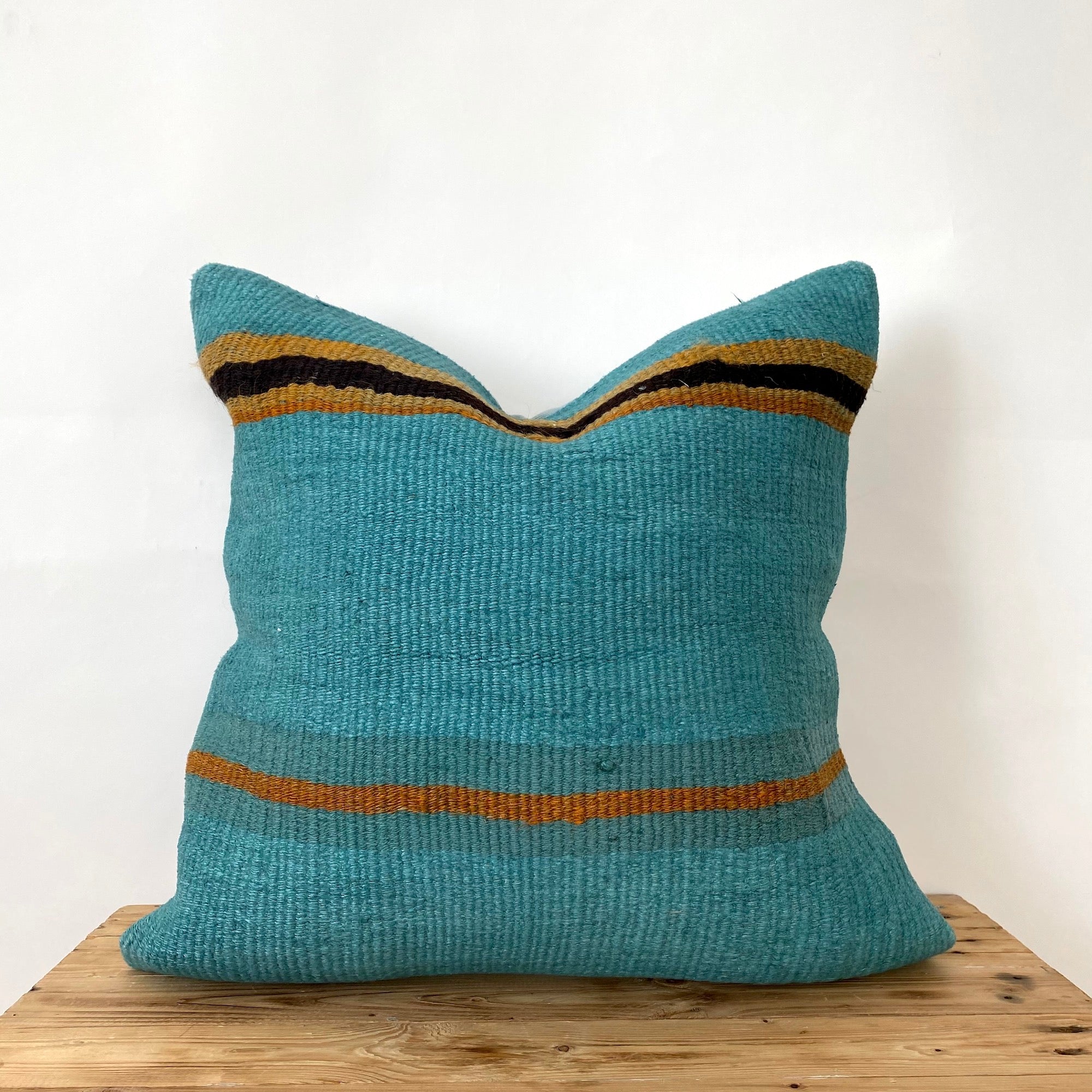 Chloris - Turquoise Hemp Pillow Cover - kudenrugs