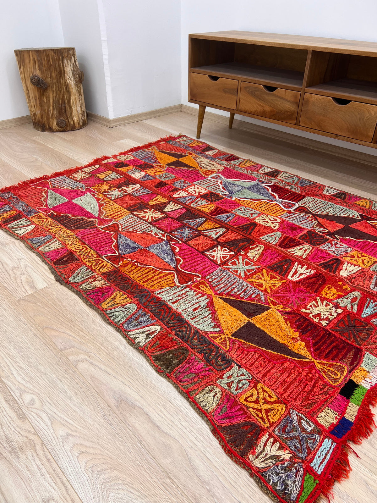 Ushria - Multi Color Turkish Kilim Rug - kudenrugs