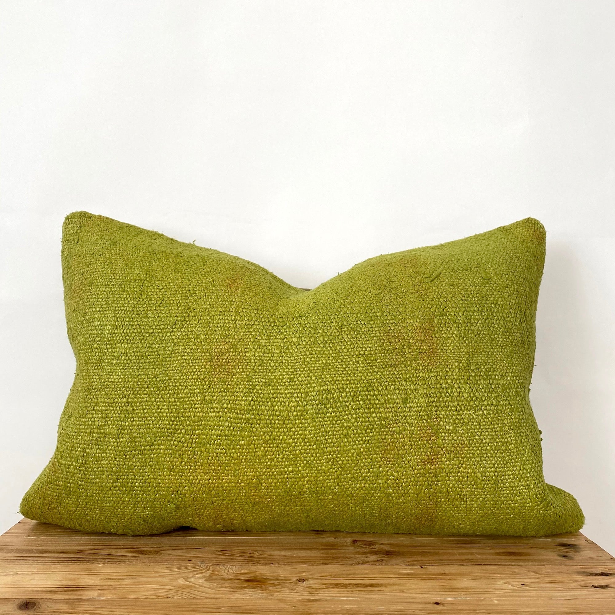 Daelen - Olive Green Hemp Pillow Cover - kudenrugs