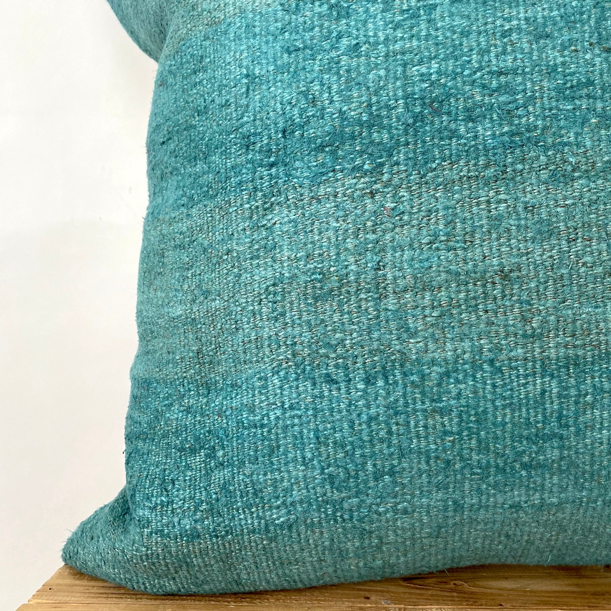 Gilane - Turquoise Hemp Pillow Cover - kudenrugs