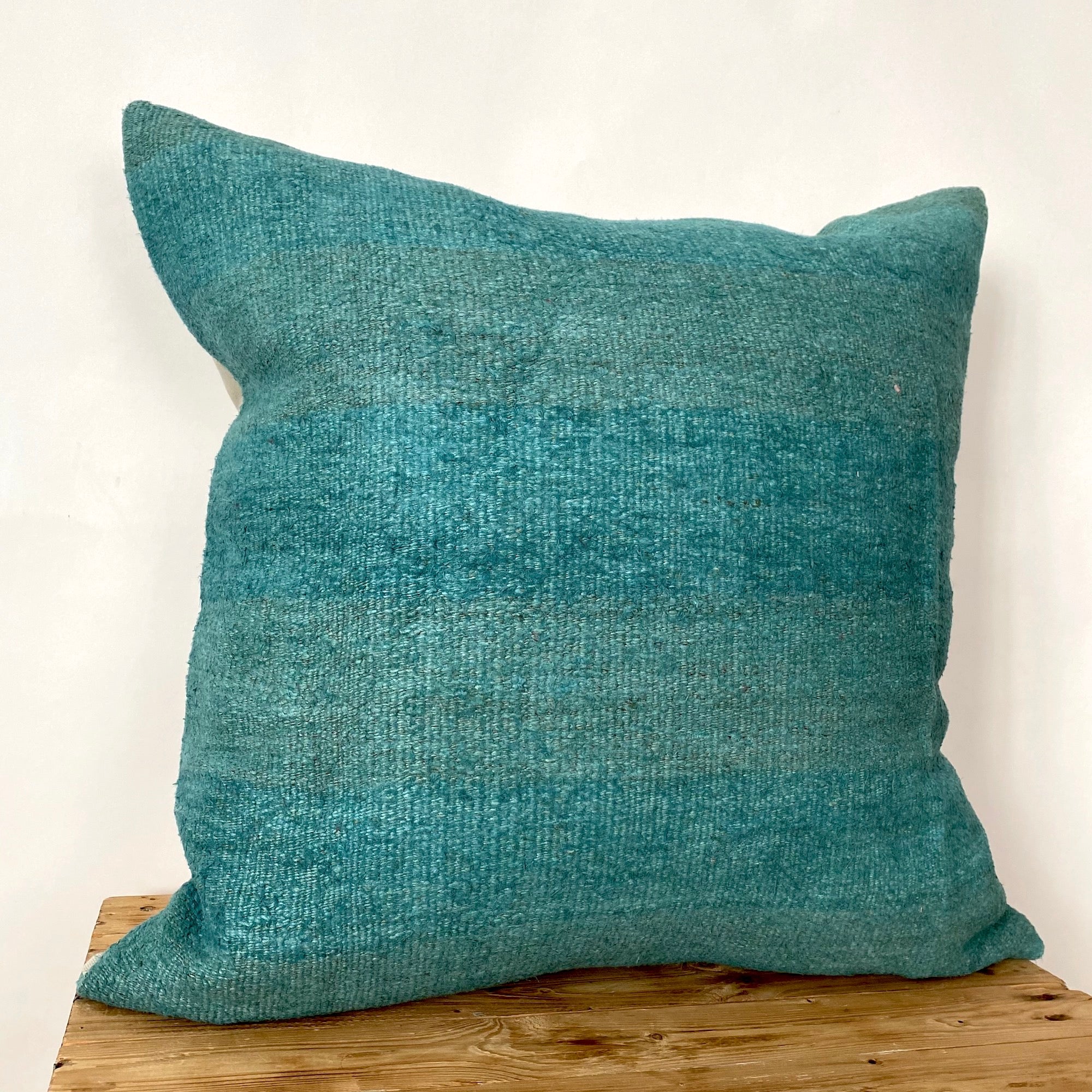Gilane - Turquoise Hemp Pillow Cover - kudenrugs