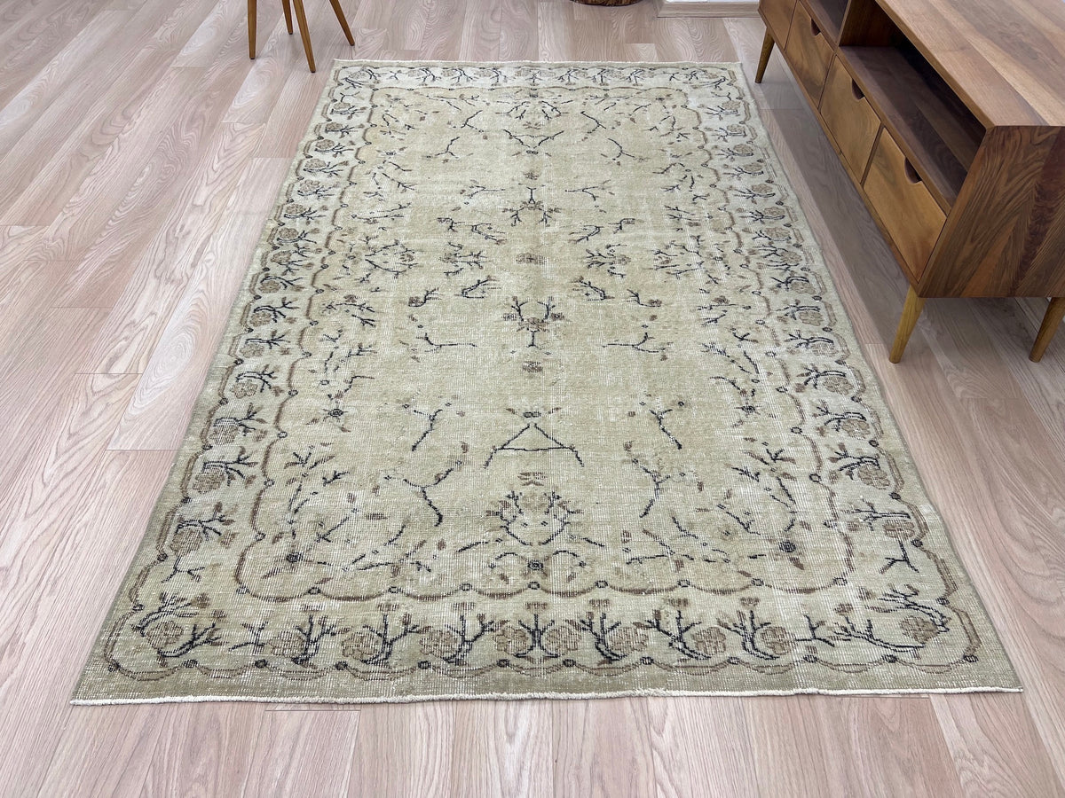 Conny - Vintage Turkish Area Rug