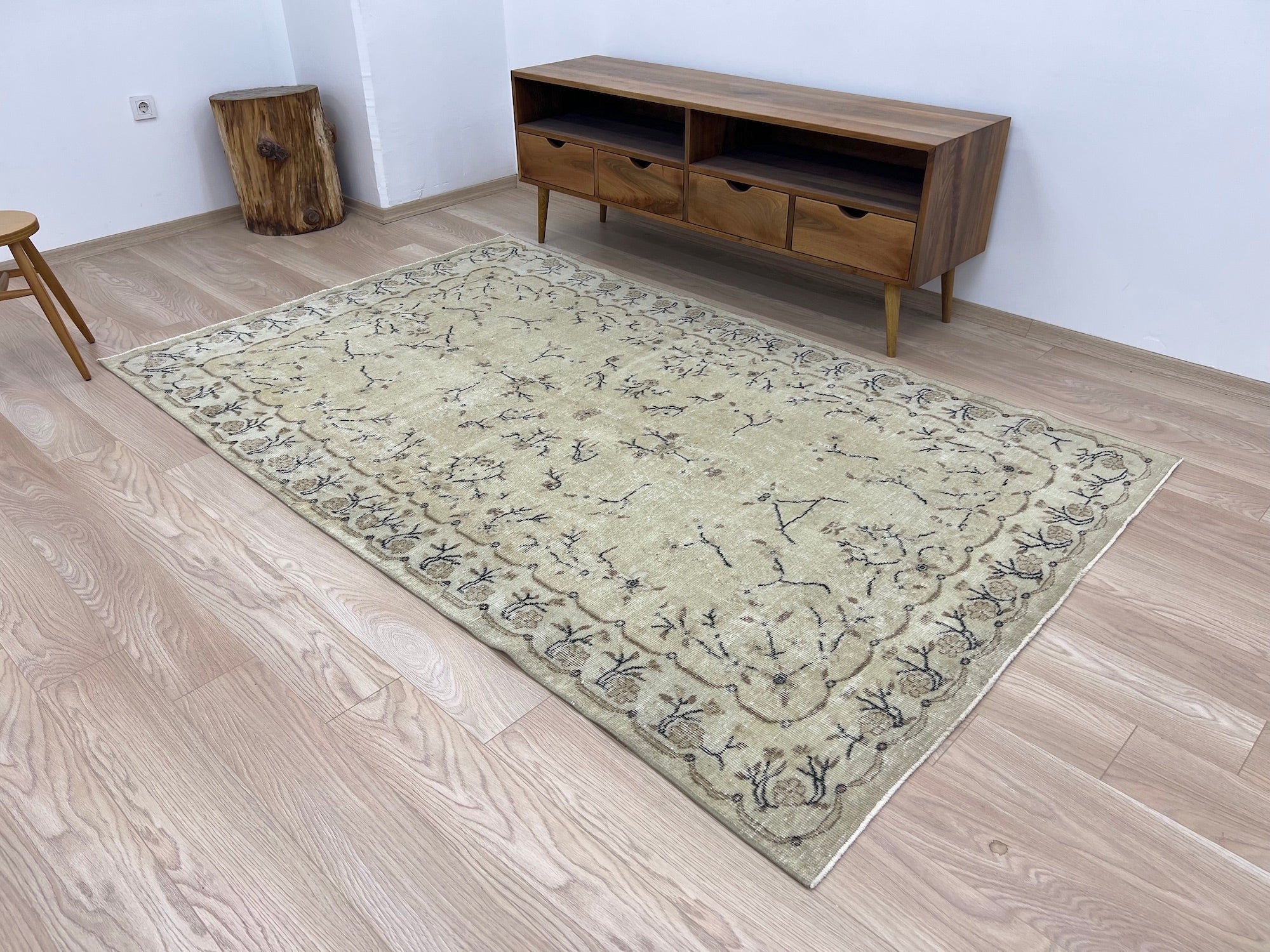 Conny - Vintage Turkish Area Rug