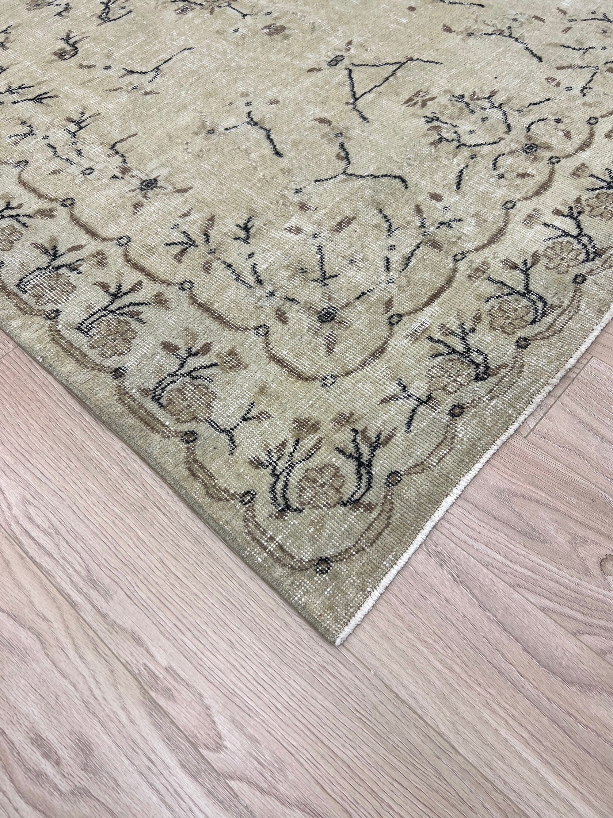 Conny - Vintage Turkish Area Rug