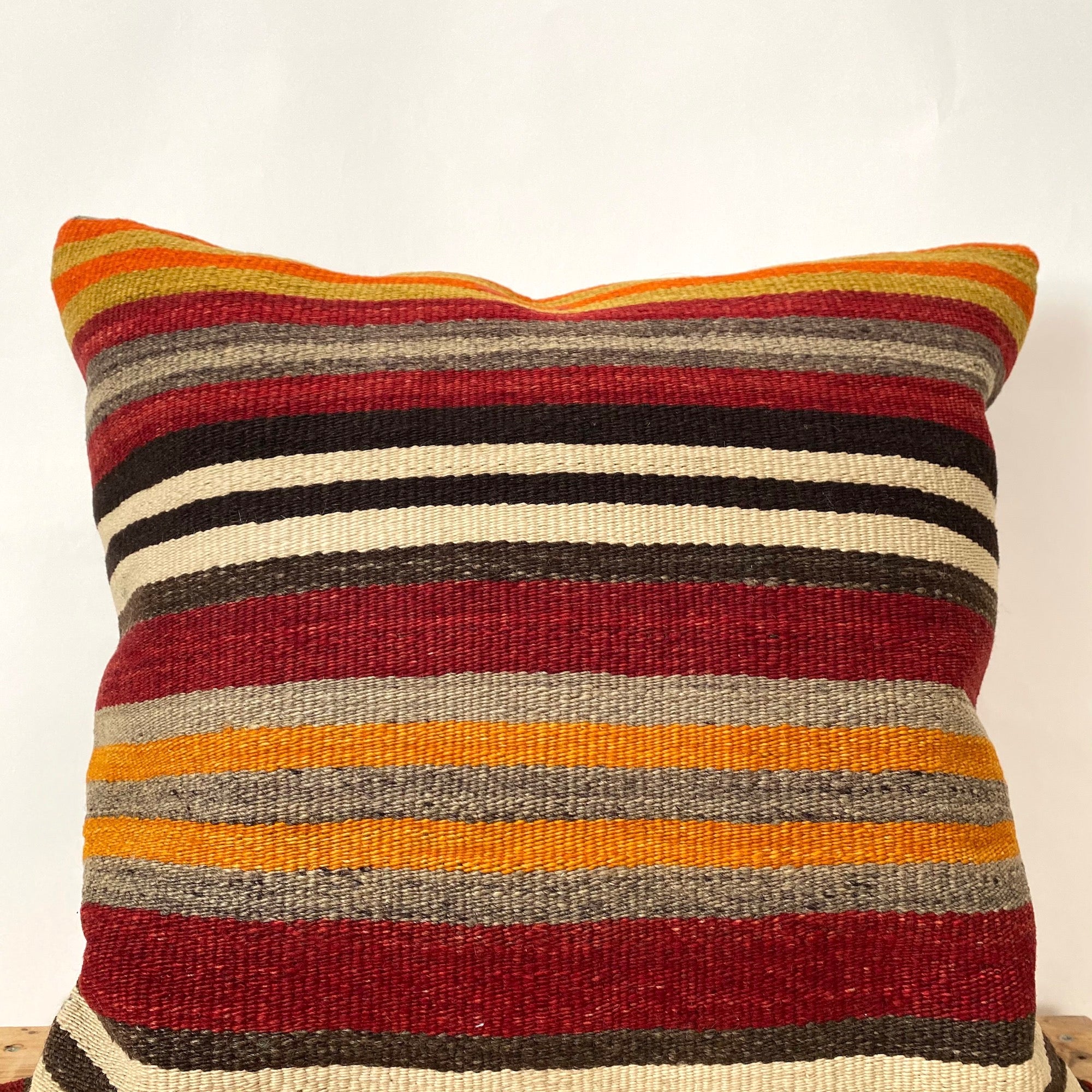 Isolde - Multi Color Kilim Pillow Cover - kudenrugs