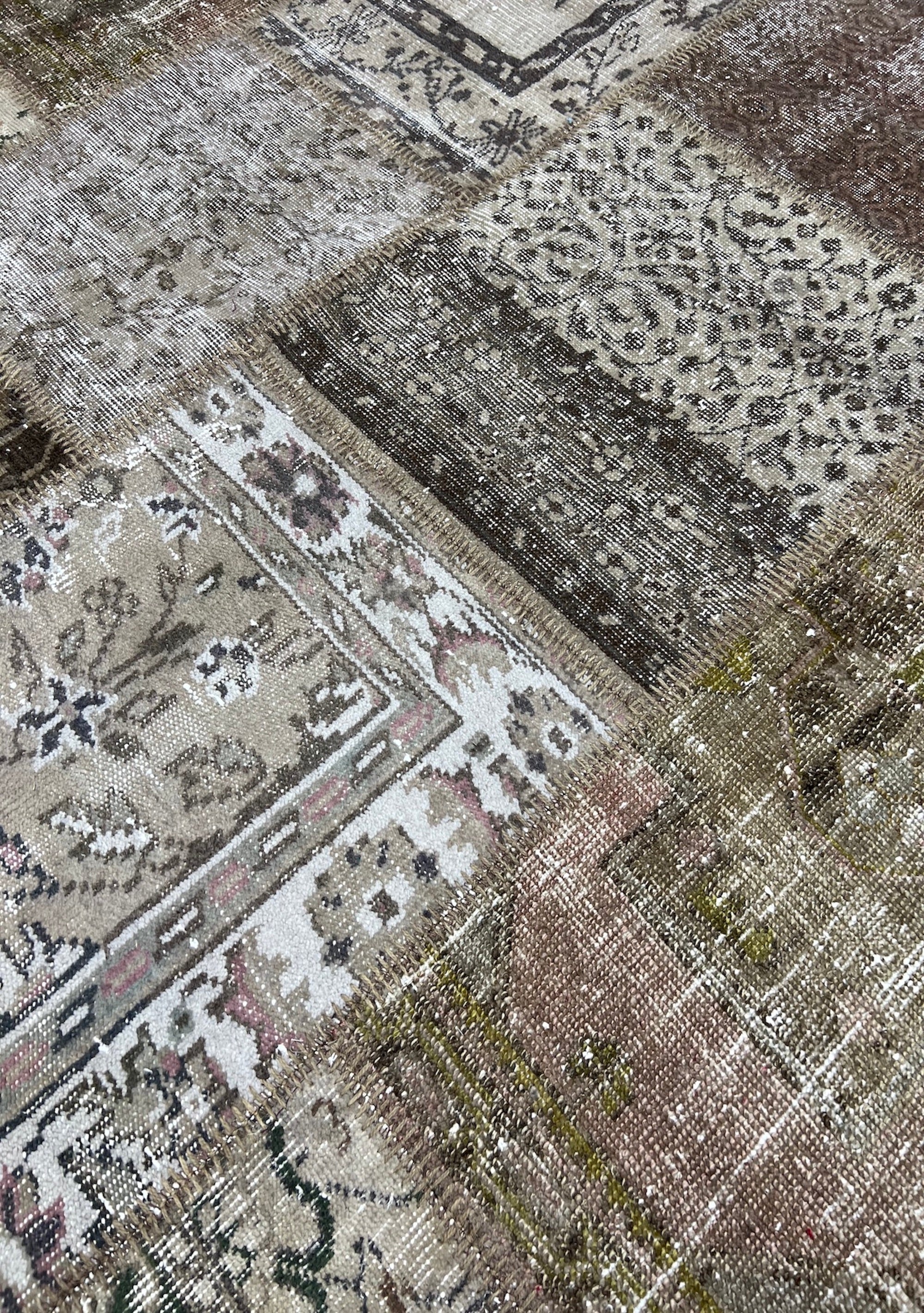 Amina - Vintage Brown Patchwork Rug - kudenrugs