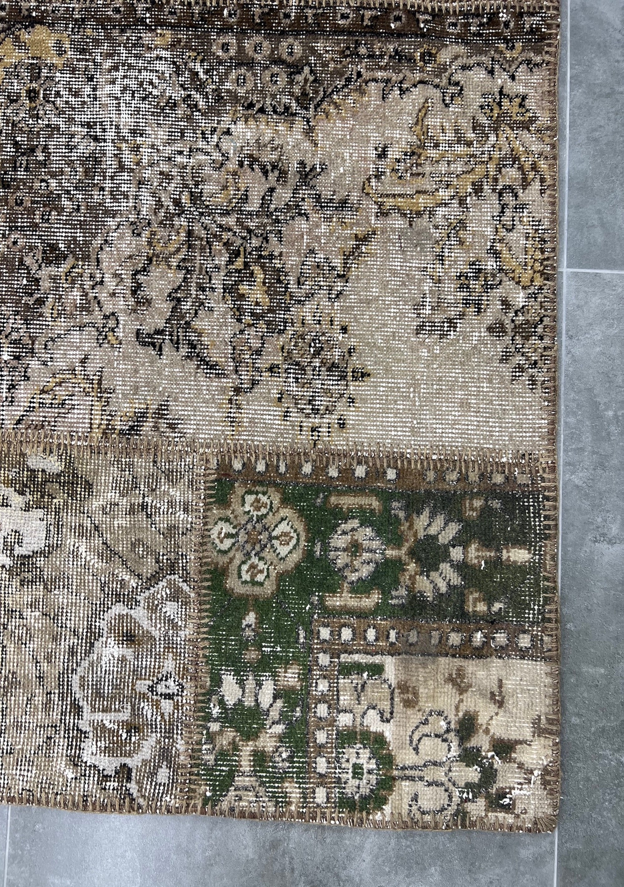 Amina - Vintage Brown Patchwork Rug - kudenrugs