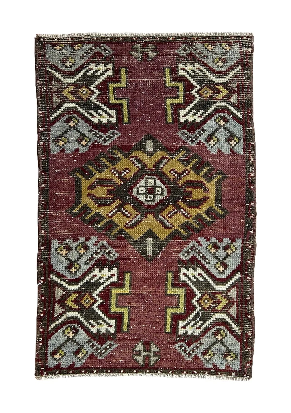 Ajaka - Vintage Mini Red Area Rug - kudenrugs