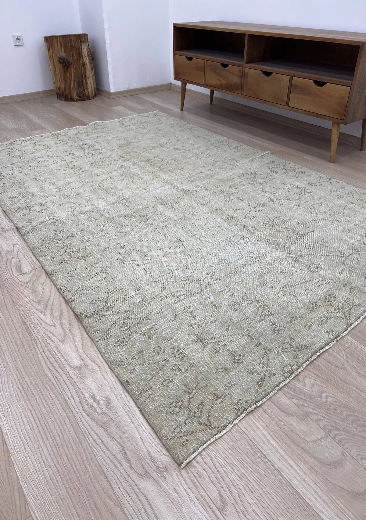 Allie - Vintage Beige Antique Washed Rug - kudenrugs
